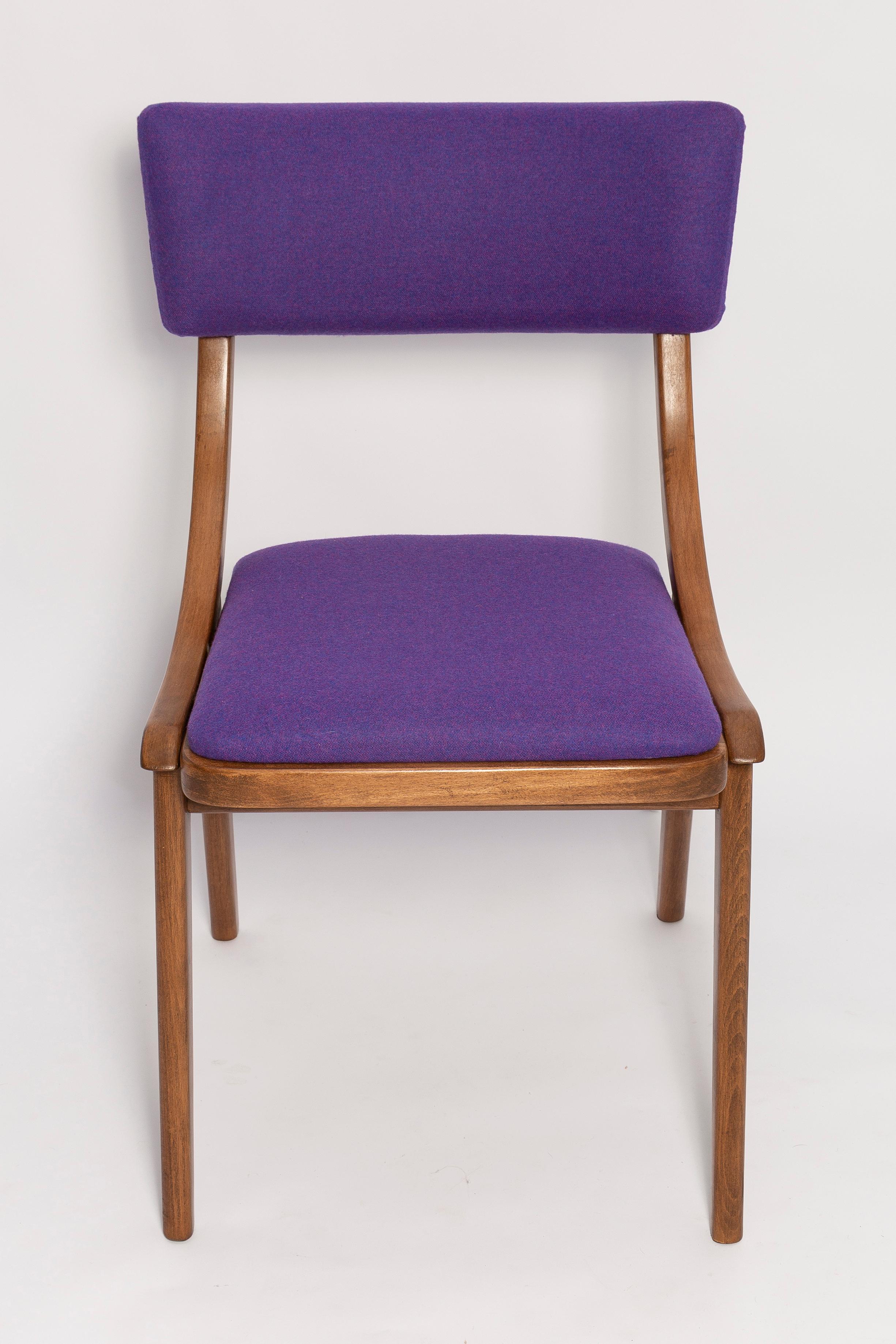 Six Mid Century Modern Bumerang Chairs, Purple Violet Wool, Poland, 1960s For Sale 2