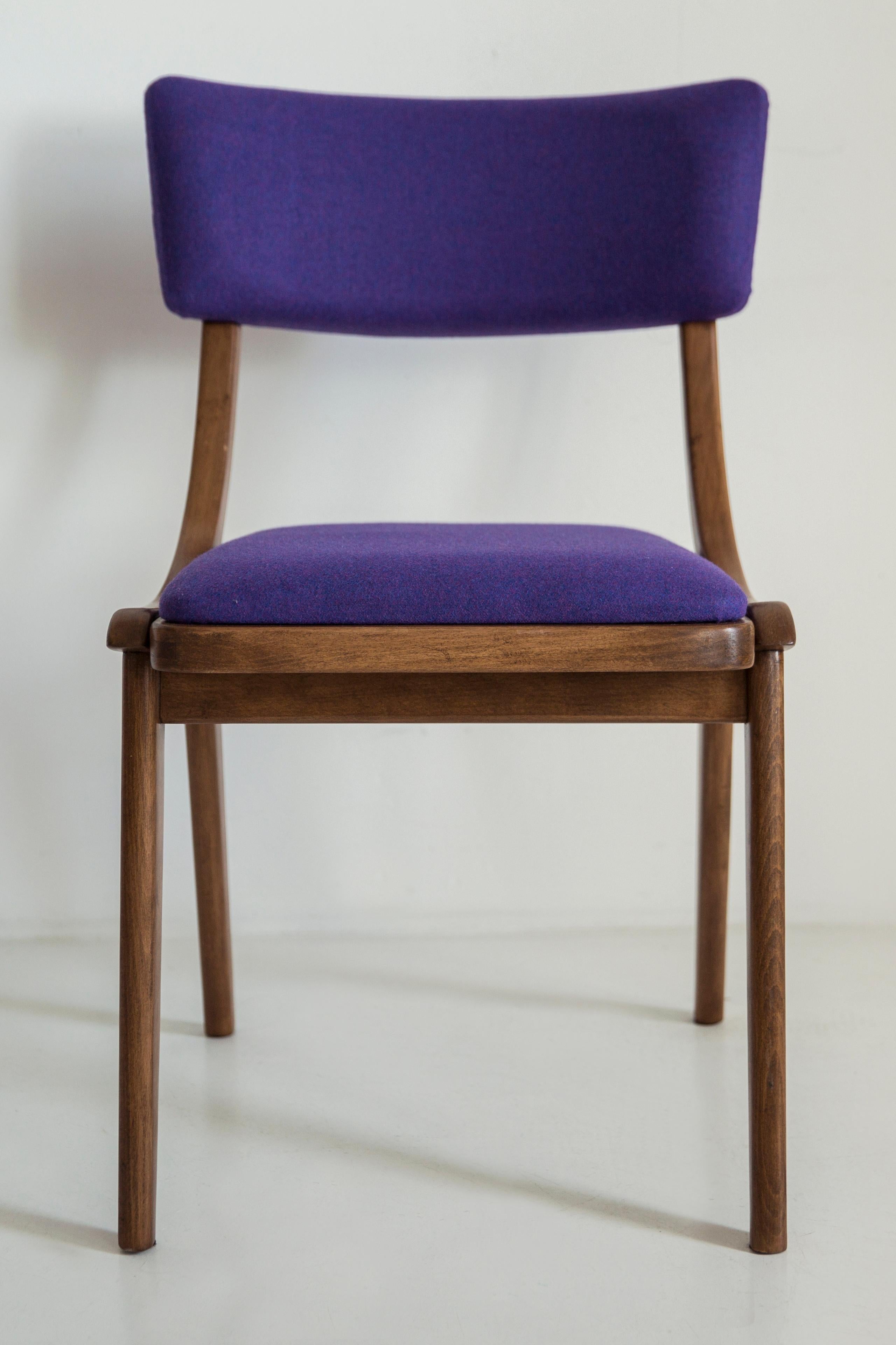Hand-Crafted Six Mid Century Modern Bumerang Chairs, Purple Violet Wool, Poland, 1960s For Sale