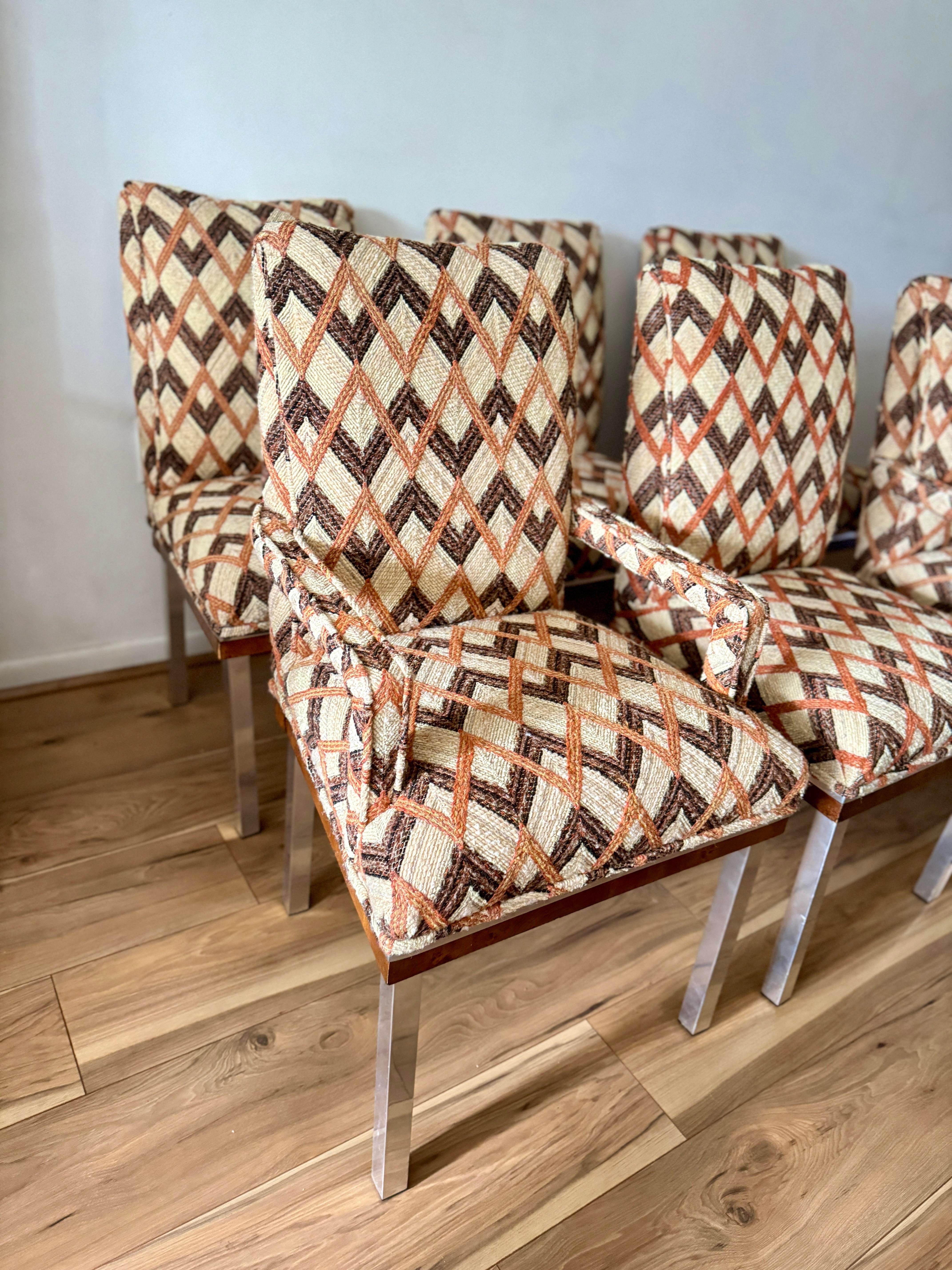 Mid-Century moderno Sei sedie da pranzo imbottite in radica della metà del secolo nello stile di Milo Baughman in vendita