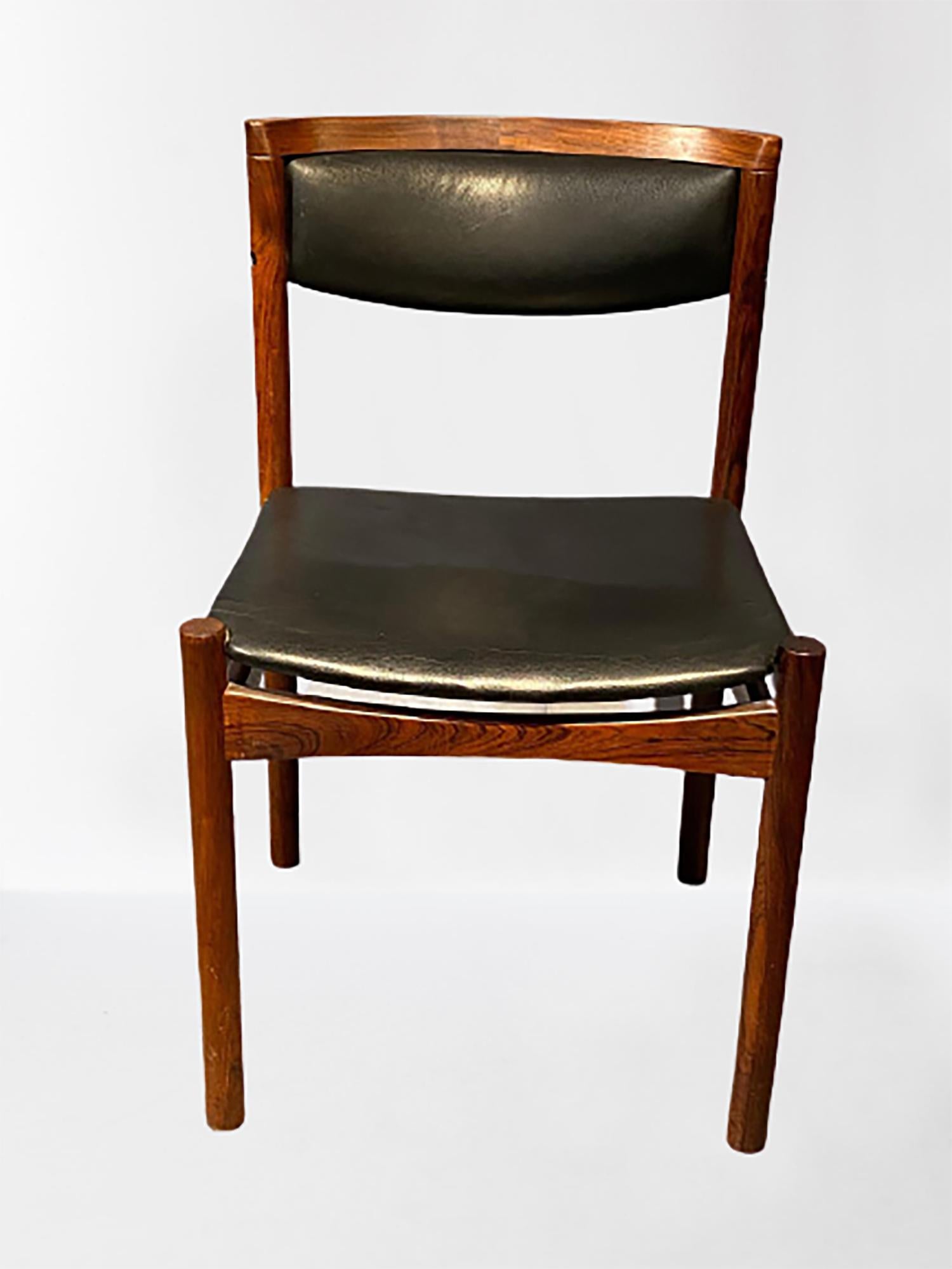 Danois Soro Stolefabrik, six chaises de salle à manger The Modernity, bois de rose, vinyle, années 1940 en vente
