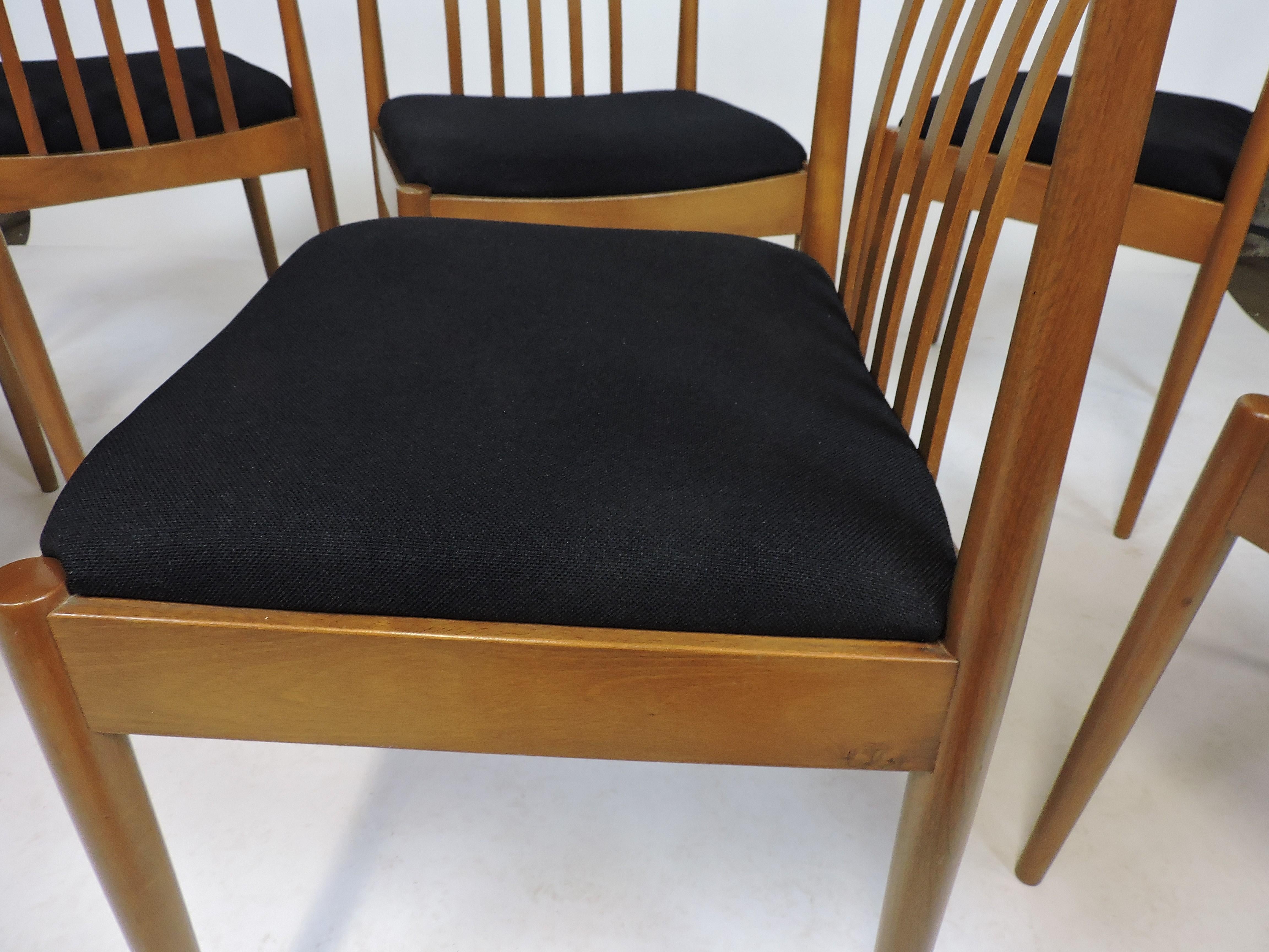Six Mid-Century Danish Modern German Dining Chairs Casala Modell In Good Condition In Chesterfield, NJ