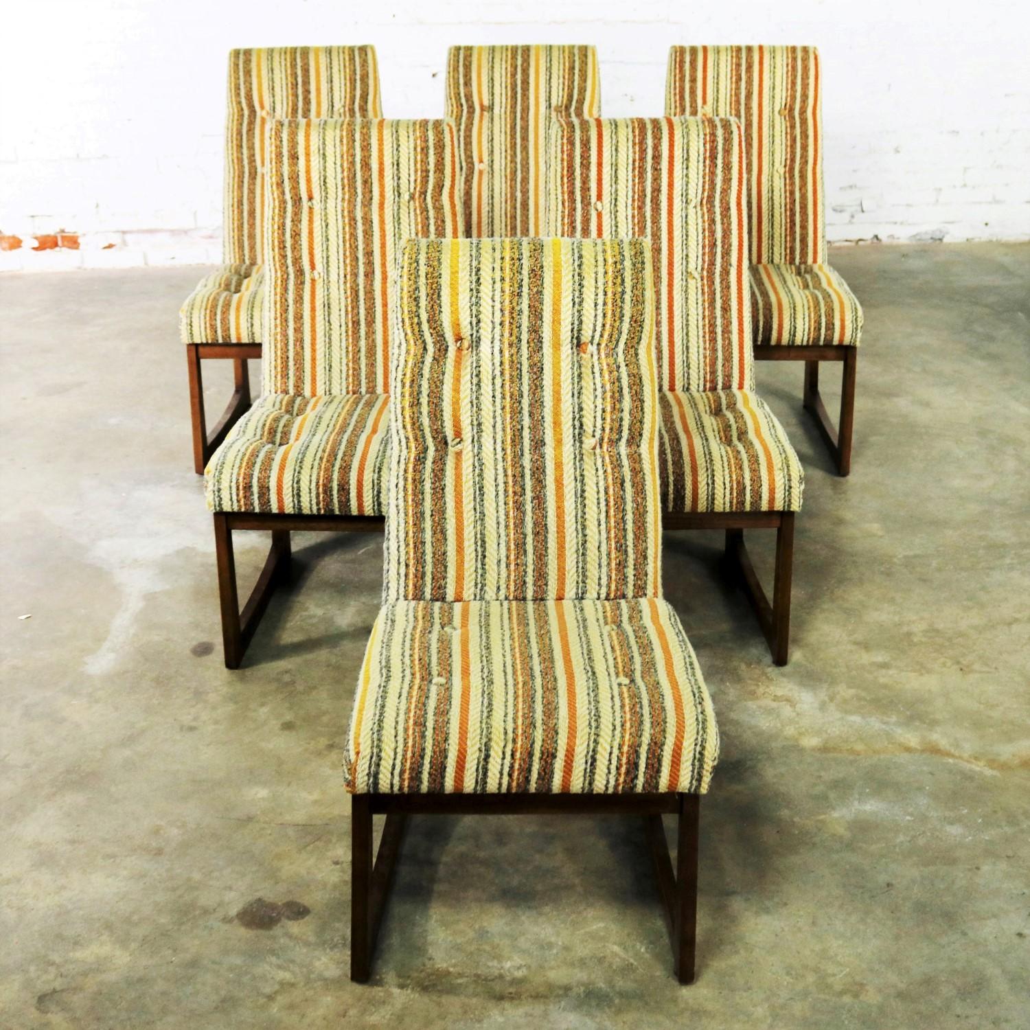 Handsome set of six Lane Alta Vista Mid-Century Modern dining chairs in their original striped upholstery. They are in fabulous vintage condition even the original upholstery although you may want to change it, circa 1974.

Wow! The modern style of