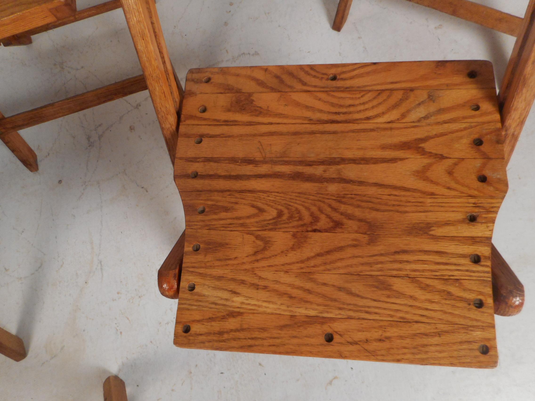 Six Mid-Century Modern Oak Folding Chairs by Snyder Chair Co. In Good Condition In Brooklyn, NY