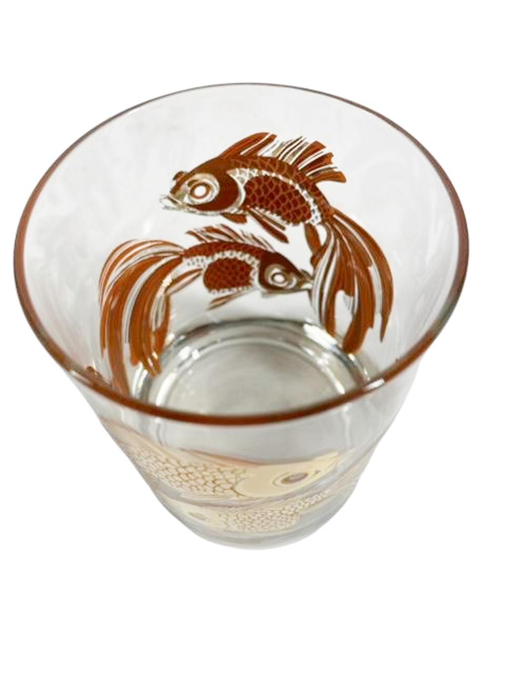 Six verres Rocks du milieu du siècle pour Neiman-Marcus avec Koi en or 22 carats sur orange Bon état - En vente à Chapel Hill, NC