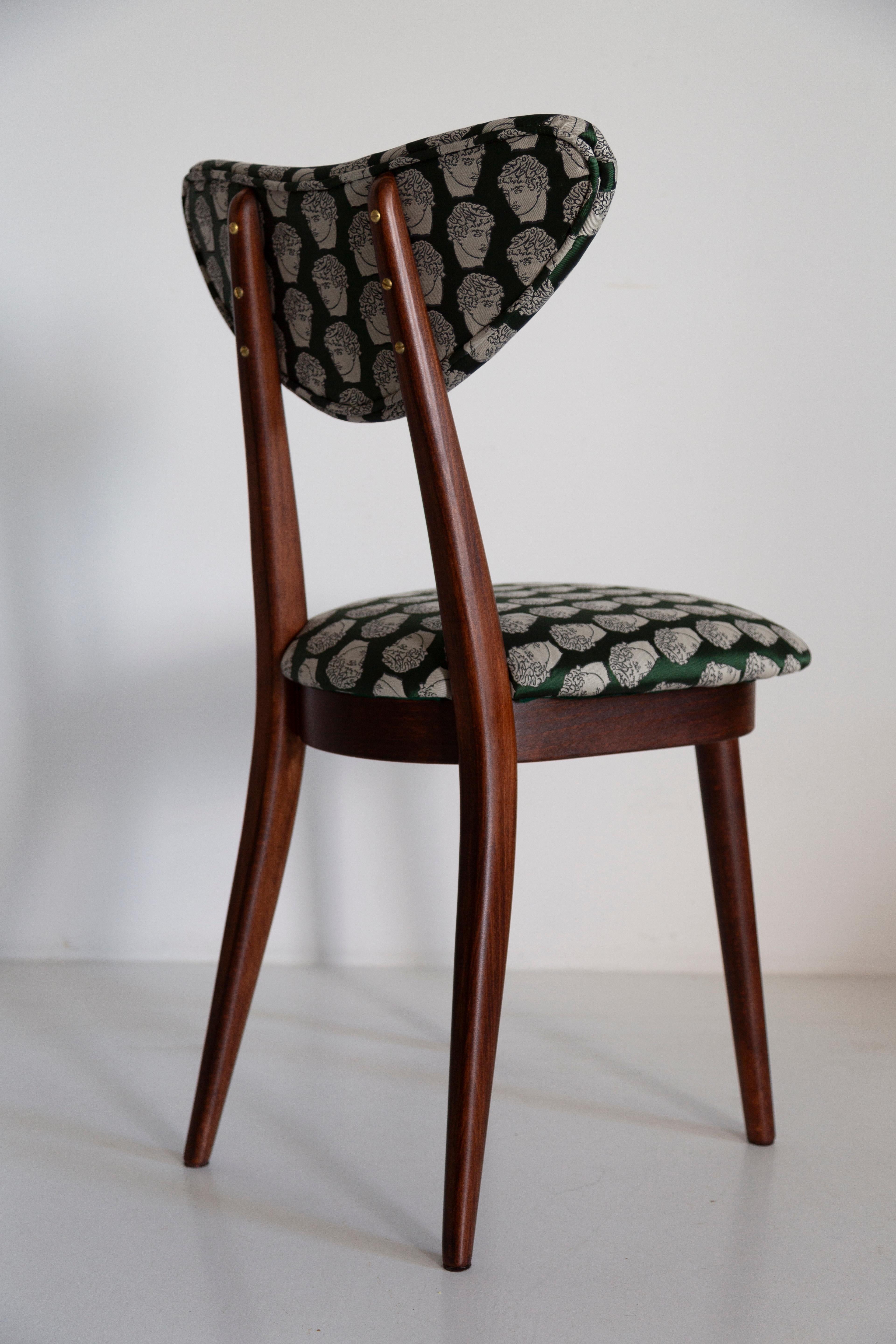 Sechs Midcentury David Print Smaragd Satin, dunkles Holz Herz Stühle, Europa, 1960er Jahre im Zustand „Hervorragend“ im Angebot in 05-080 Hornowek, PL