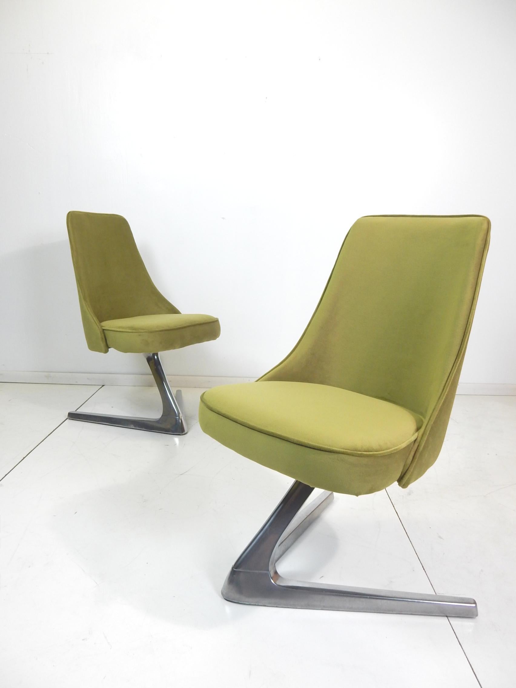 green swivel dining chair