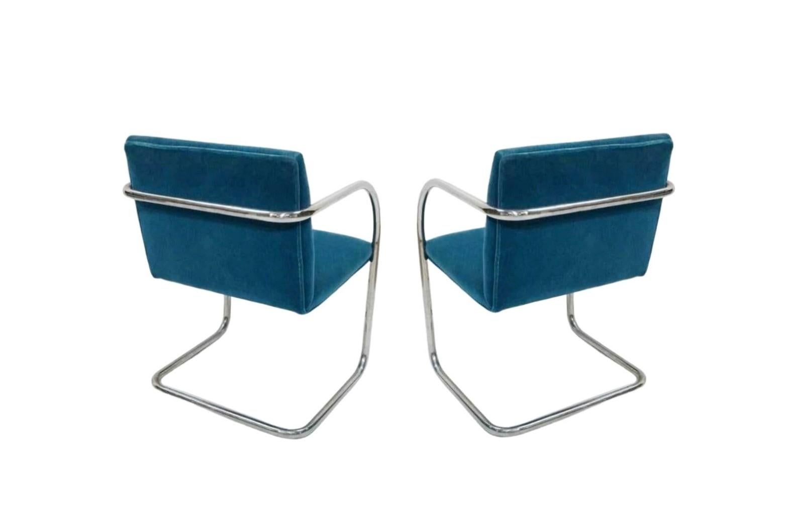 Tissu d'ameublement Six chaises tubulaires Brno de Mies van der Rohe par Knoll en vente