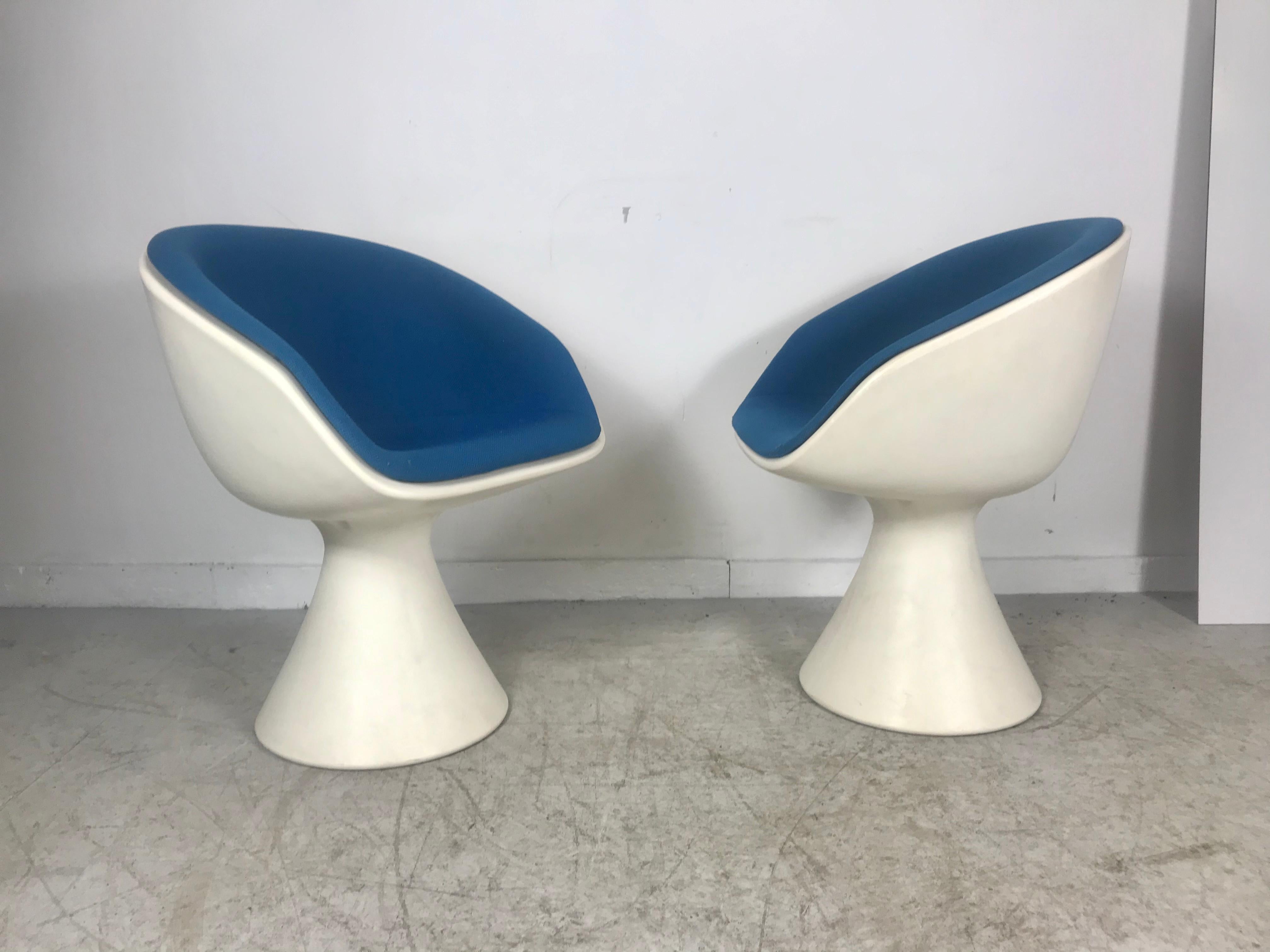 Molded Six Modern Space Age Swivel Tulip chairs by Maurice Burke for Arkana, 1960s