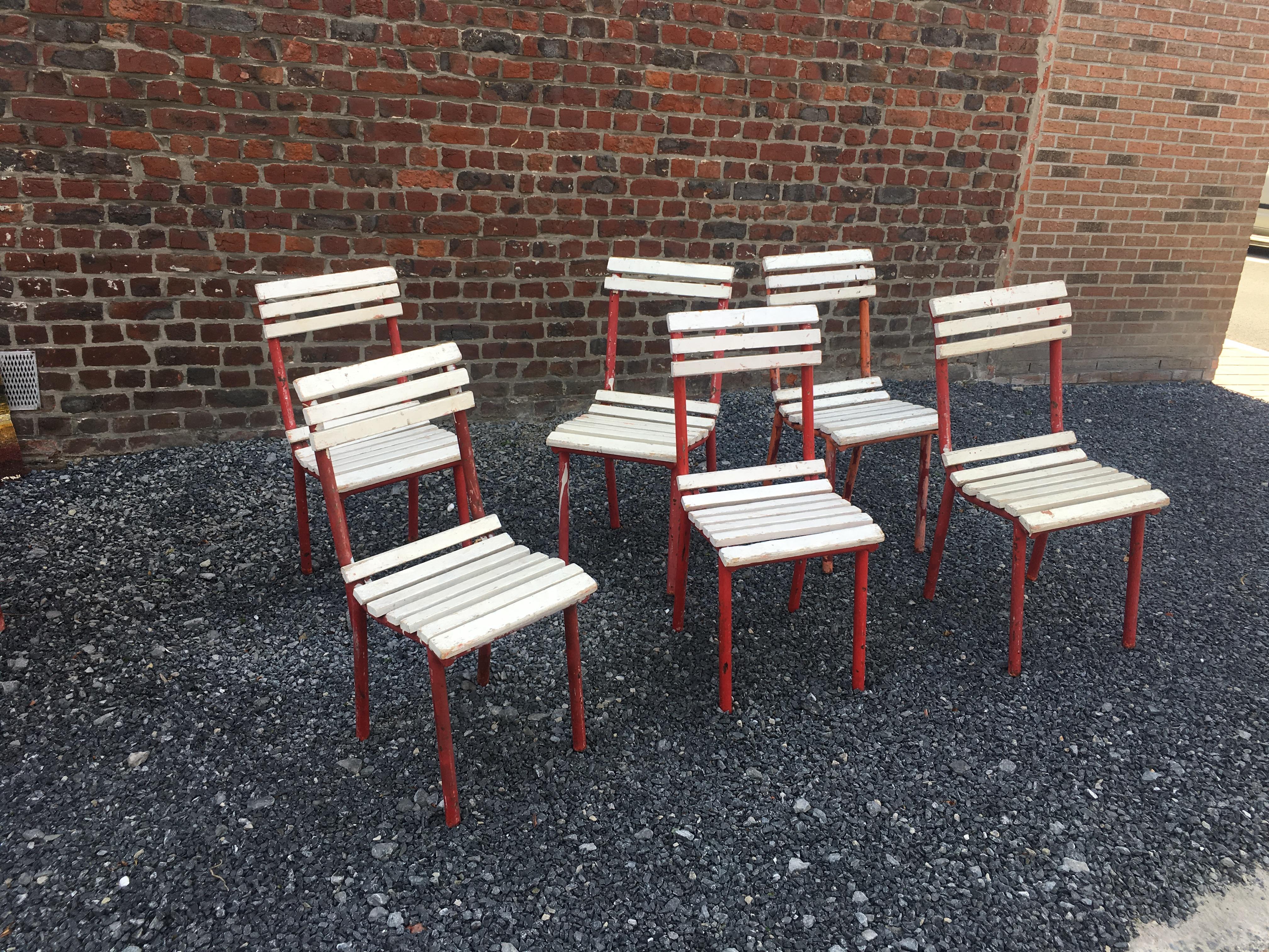 Sechs modernistische Art-Déco-Stühle im Stil von  Robert Mallet Stevens im Zustand „Relativ gut“ im Angebot in Saint-Ouen, FR