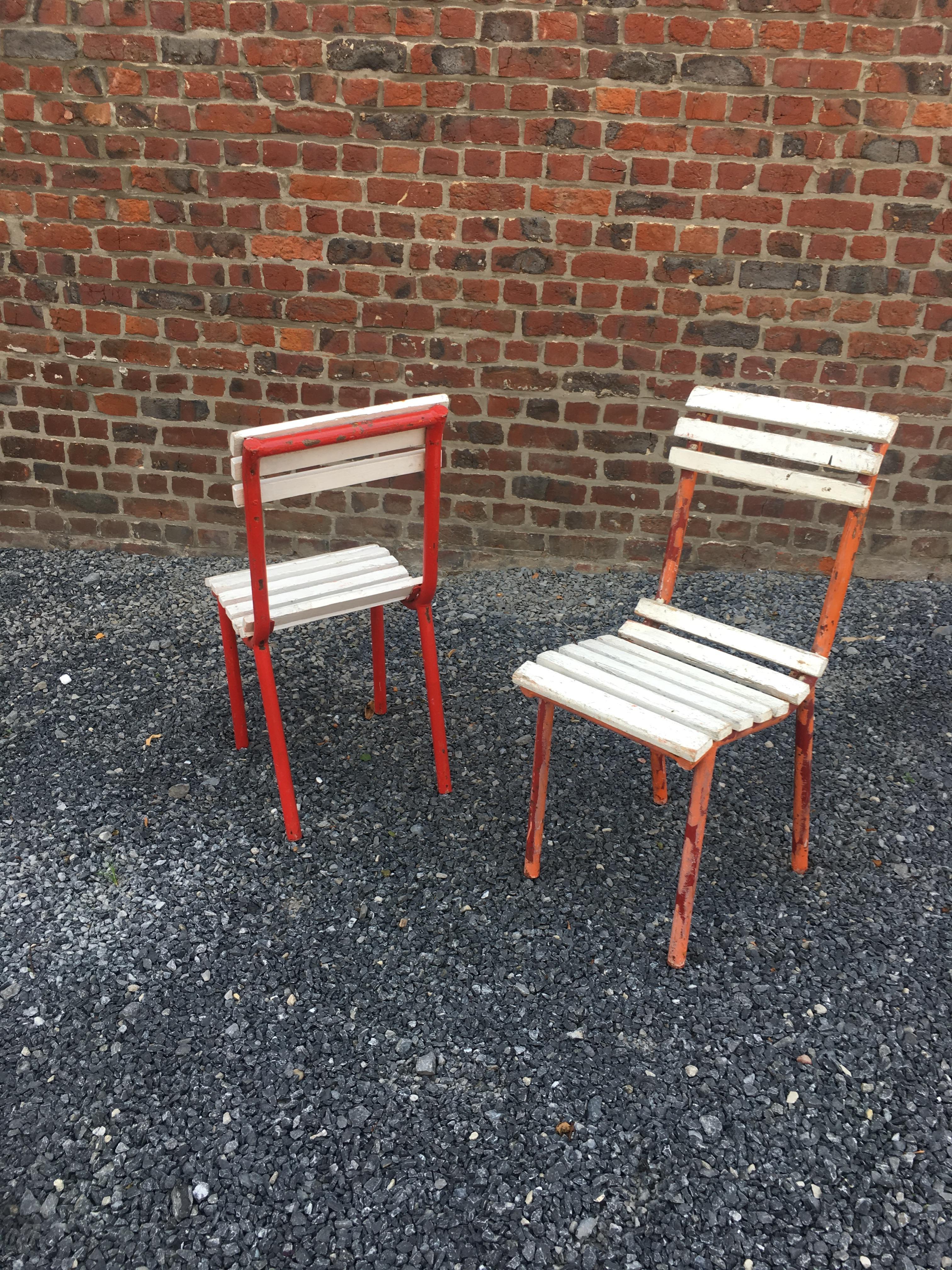 Sechs modernistische Art-Déco-Stühle im Stil von  Robert Mallet Stevens (Metall) im Angebot