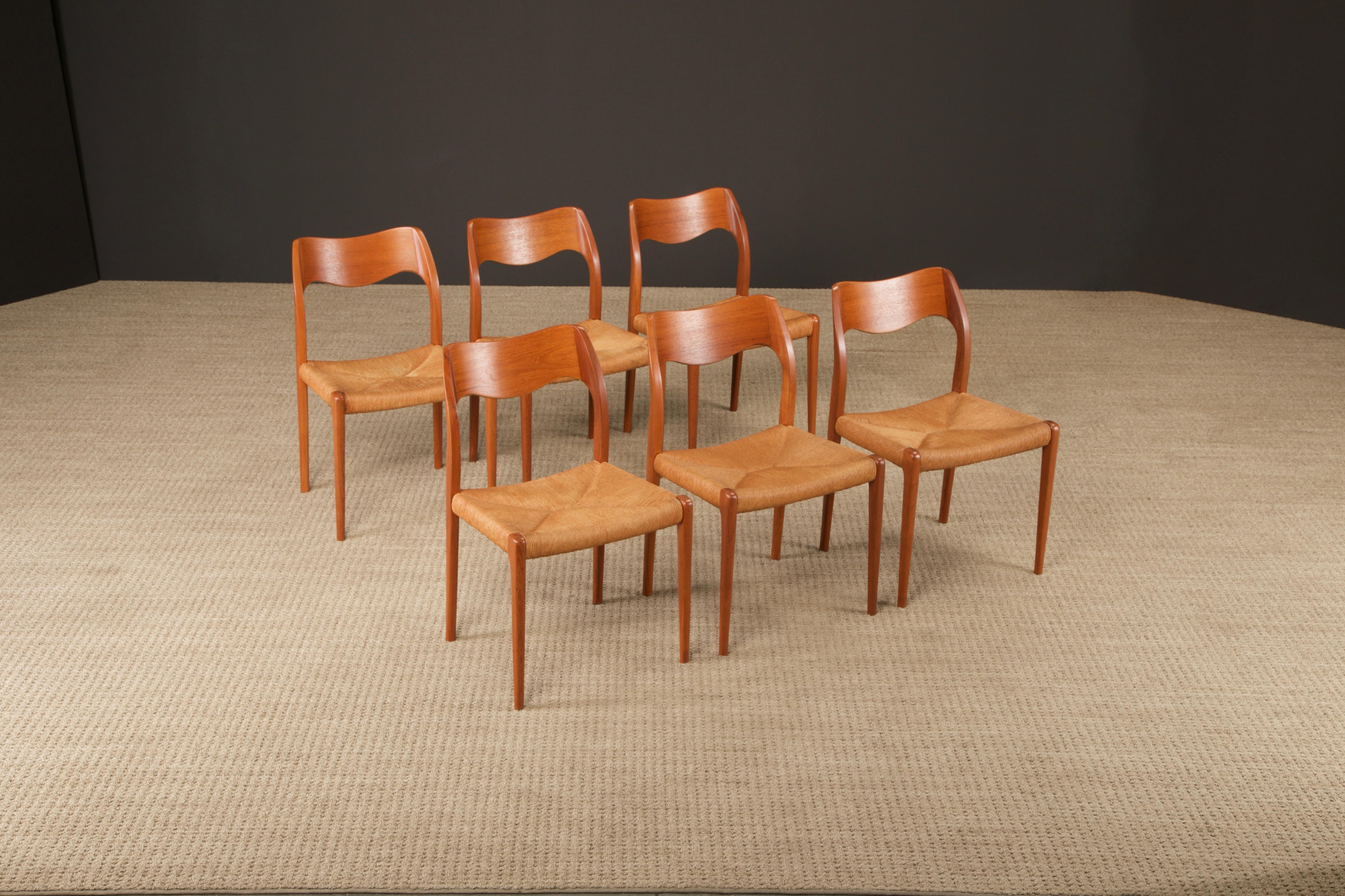 Six chaises de salle à manger Moller modèle 71 et table de salle à manger Peter Hvidt modèle 311, années 1950 en vente 3