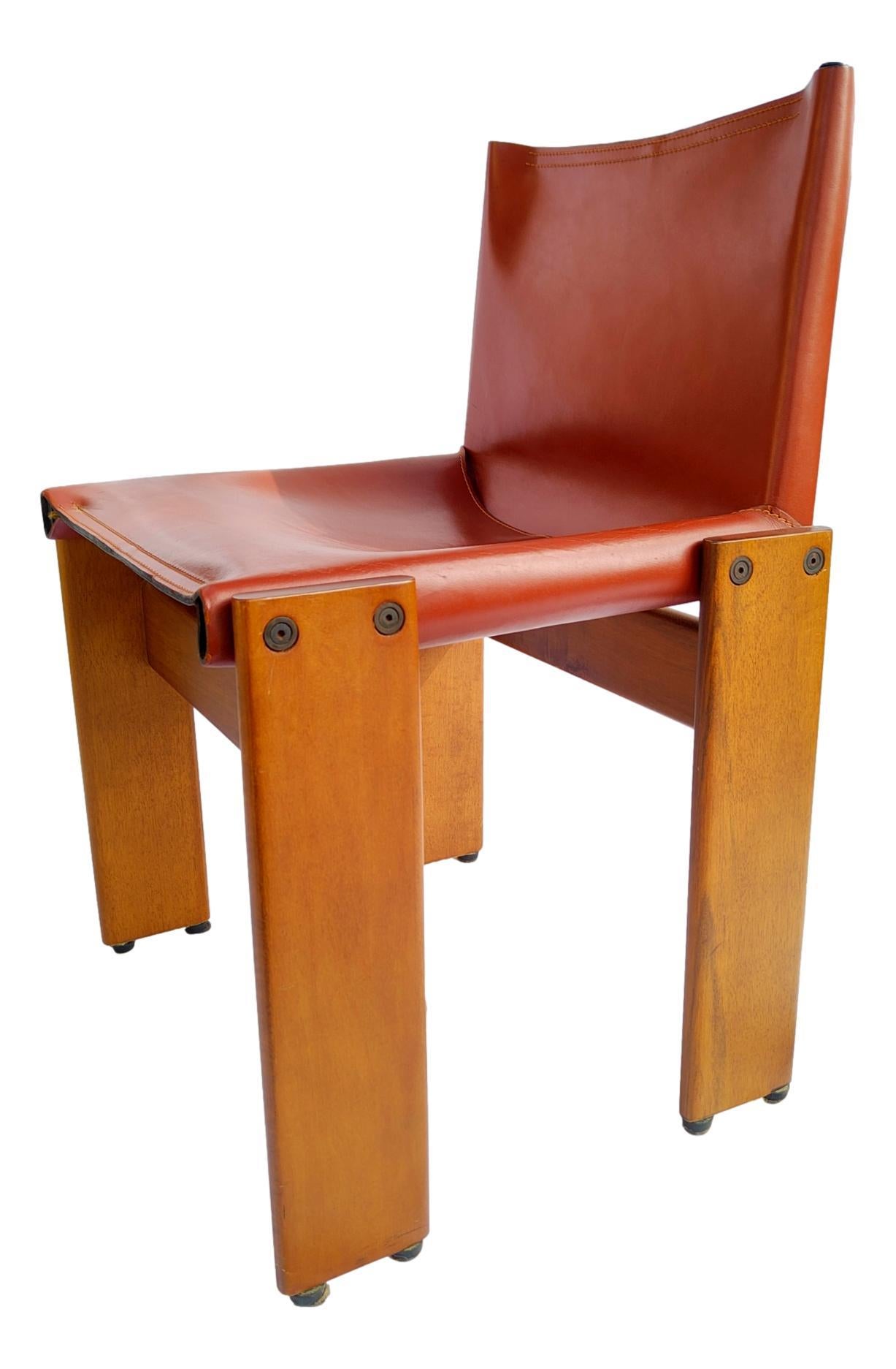 Sechs Monk-Stühle entworfen von Afra & Tobia Scarpa für Molteni, Italien 1974 (19. Jahrhundert) im Angebot