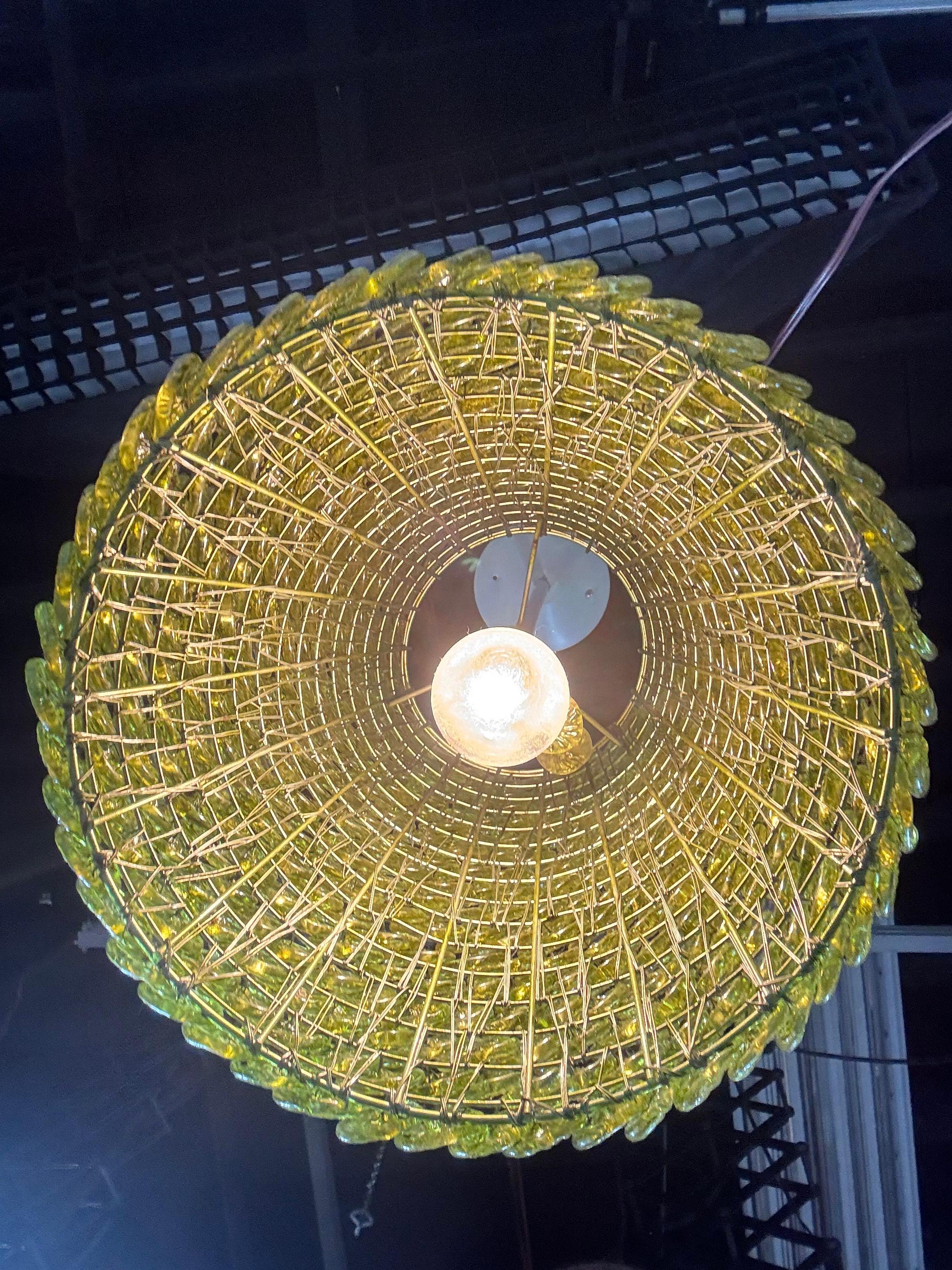 Sei luci a sospensione con petali di fiori in vetro di Murano in vendita 4