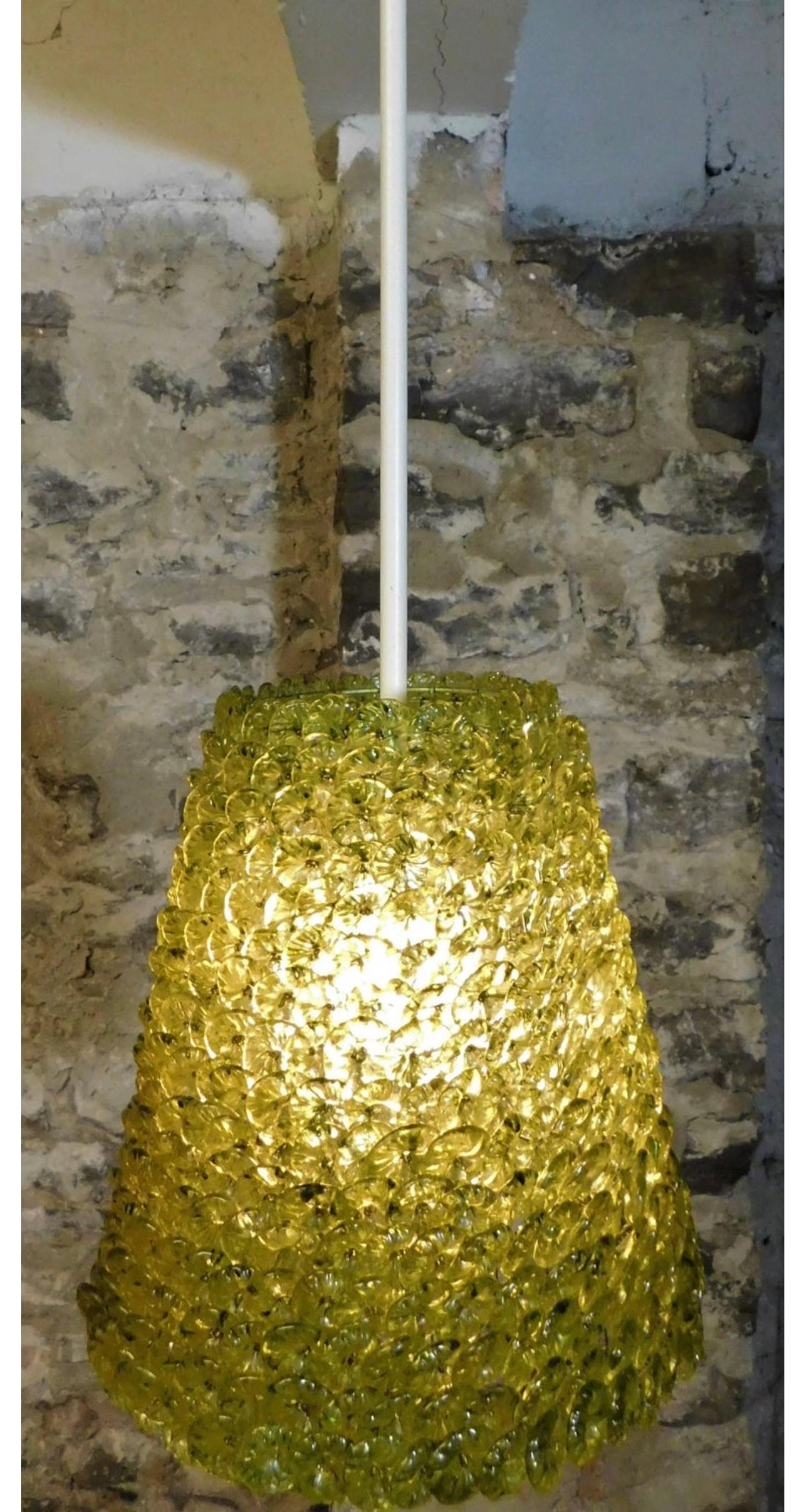 Sei luci a sospensione con petali di fiori in vetro di Murano in vendita 8