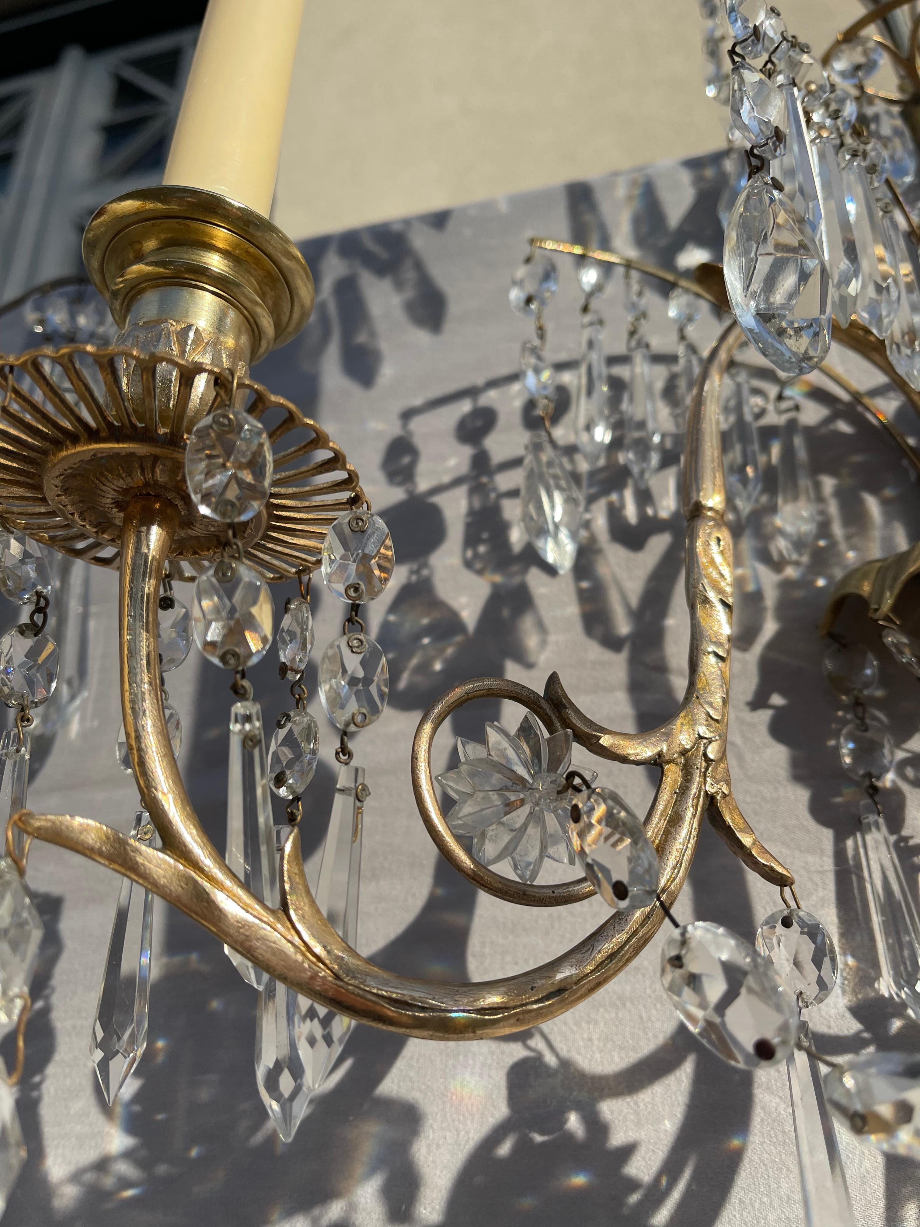 A Set of Six Christal Hung Swedish Neo-Classical Wall Sconces For Sale 2