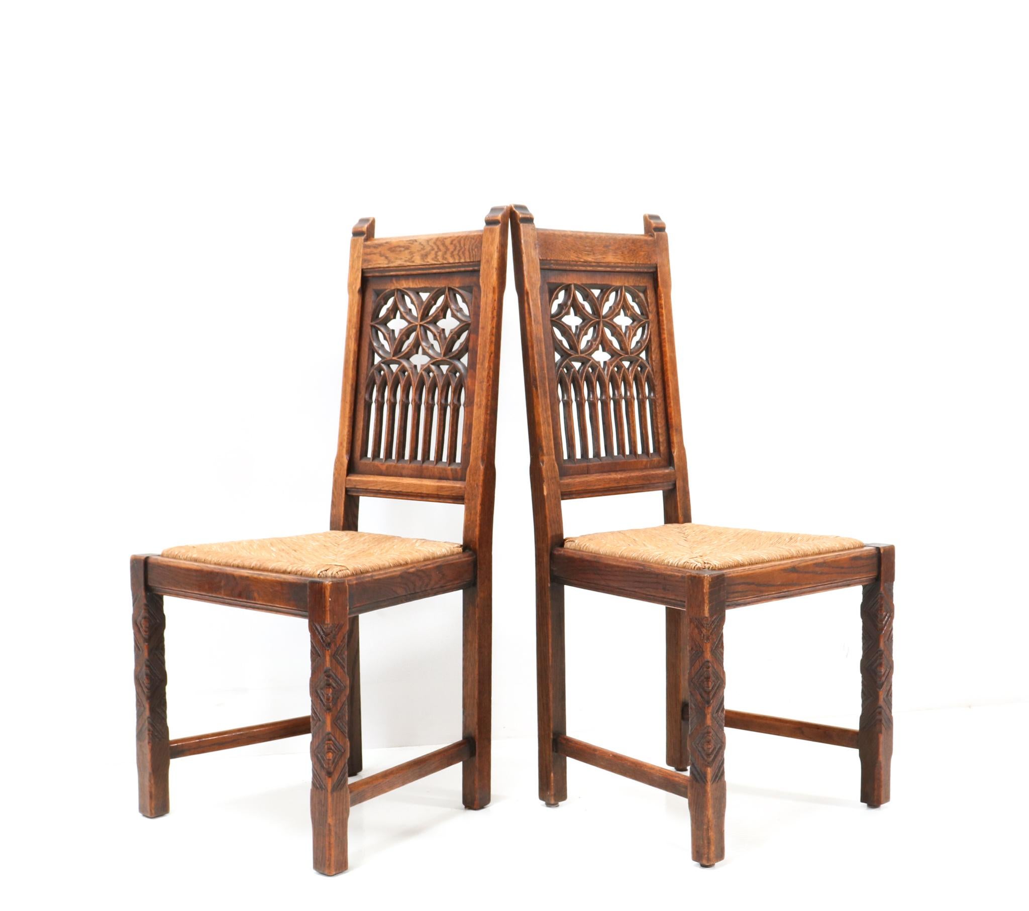 Six Oak Gothic Revival Dining Room Chairs, 1930s In Good Condition In Amsterdam, NL