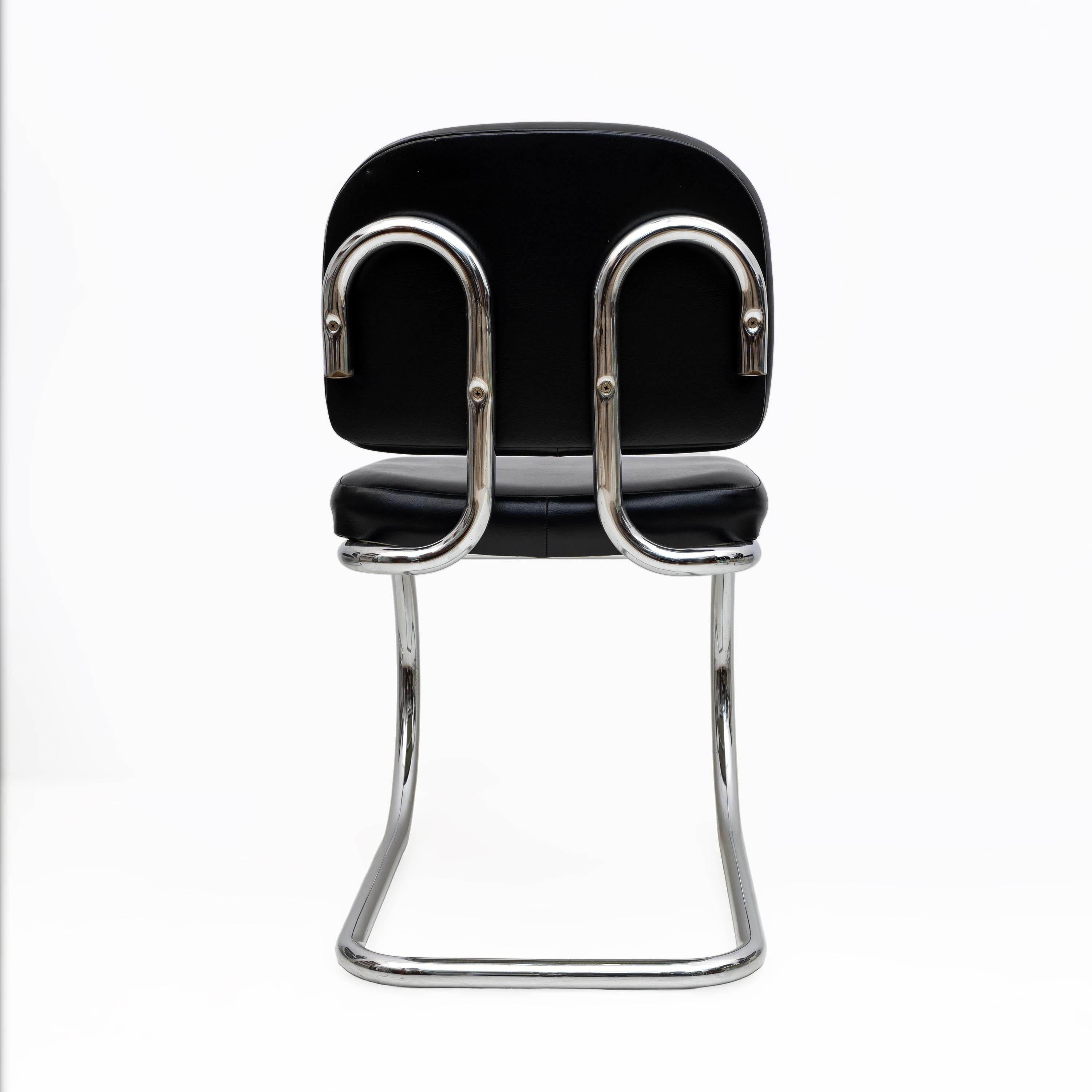 Late 20th Century Six of Bauhaus-style Leatherette and Metal Chromed Cantilever Dining Chairs, 70s For Sale