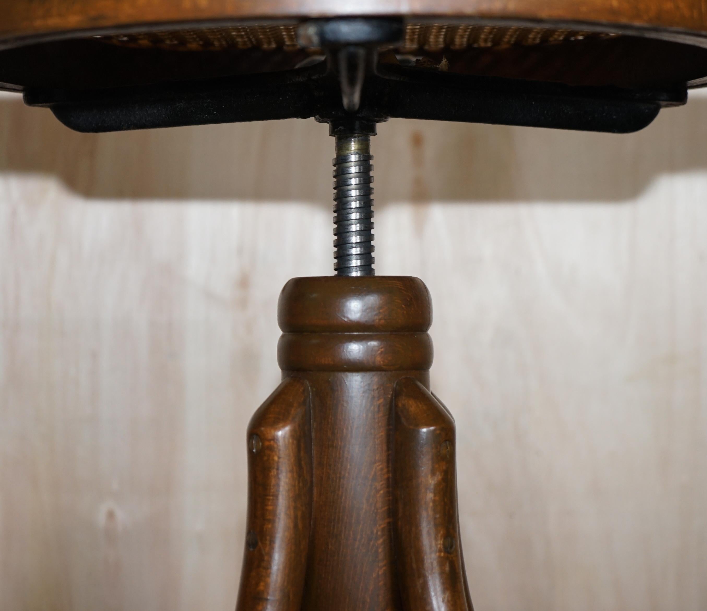 Six fauteuils bergères pivotants originaux estampillés Thonet, modèle 5501 pour Zpm Radomsko en vente 6