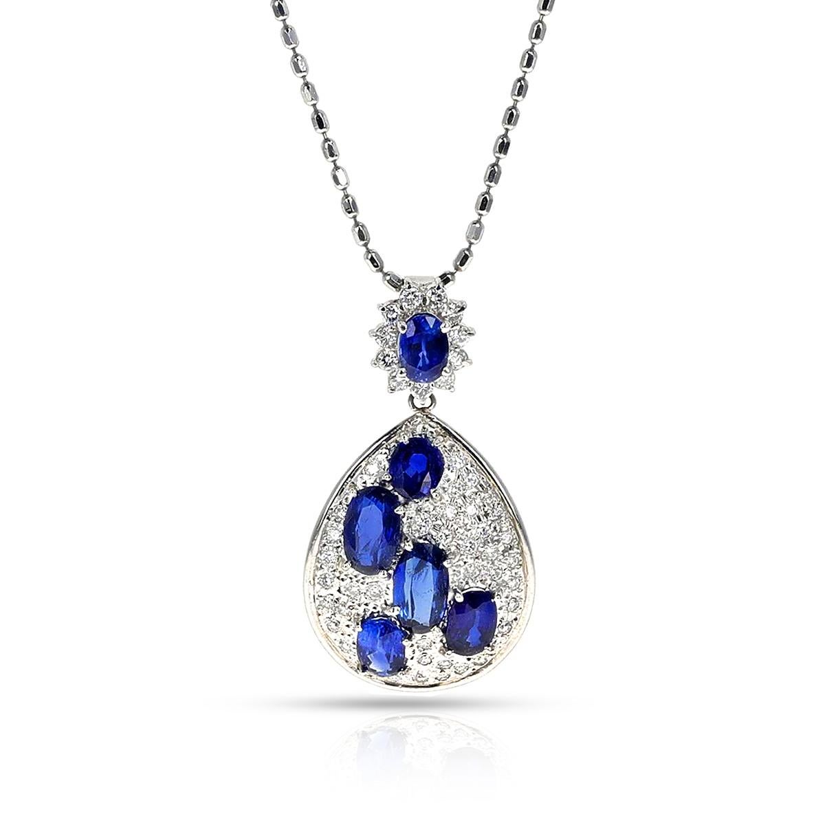 Collier pendentif en platine avec six saphirs ovales et diamants Excellent état - En vente à New York, NY