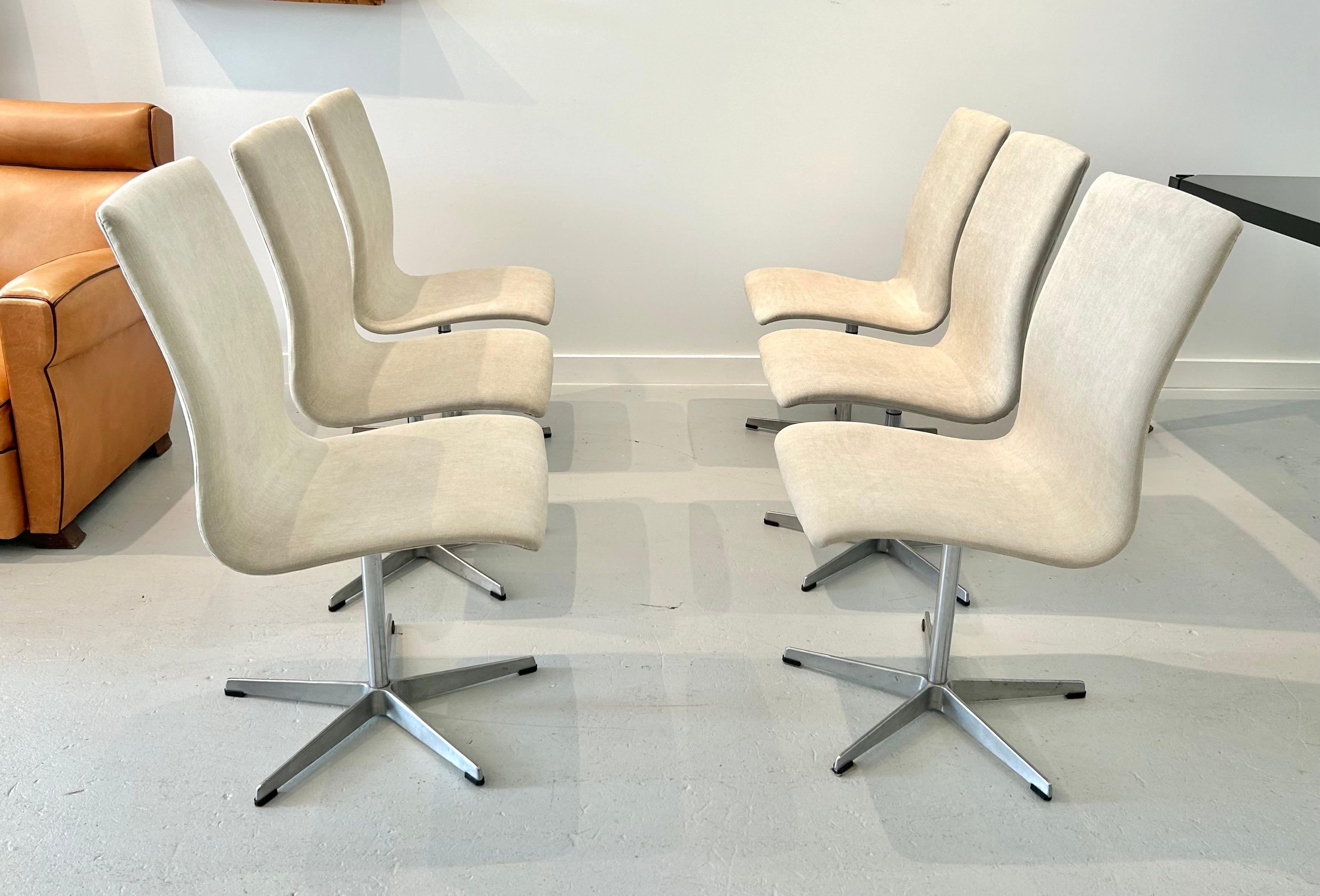 Sechs Oxford-Stühle von Arne Jacobsen für Fritz Hansen im Angebot 8