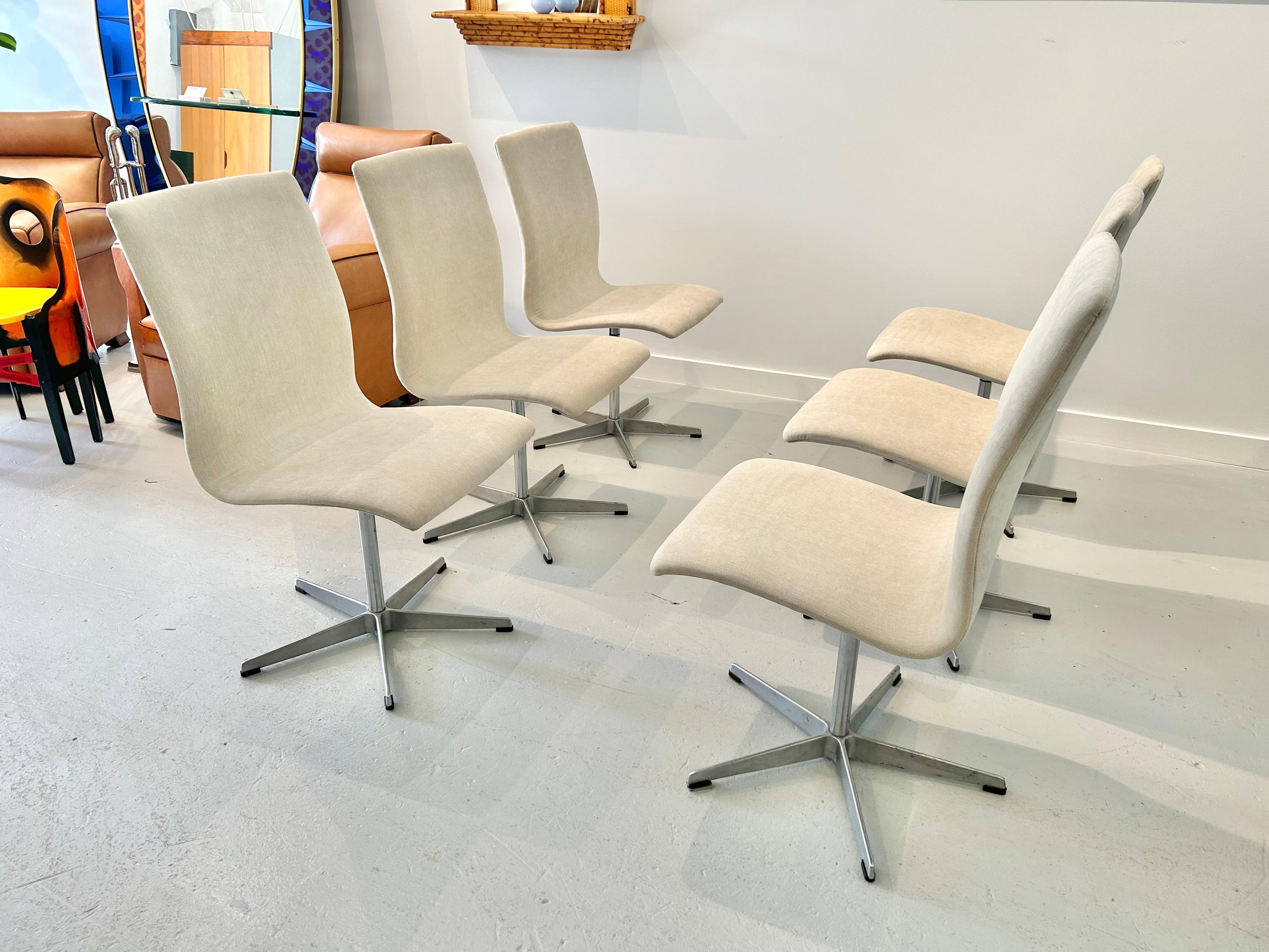 Sechs Oxford-Stühle von Arne Jacobsen für Fritz Hansen im Angebot 10