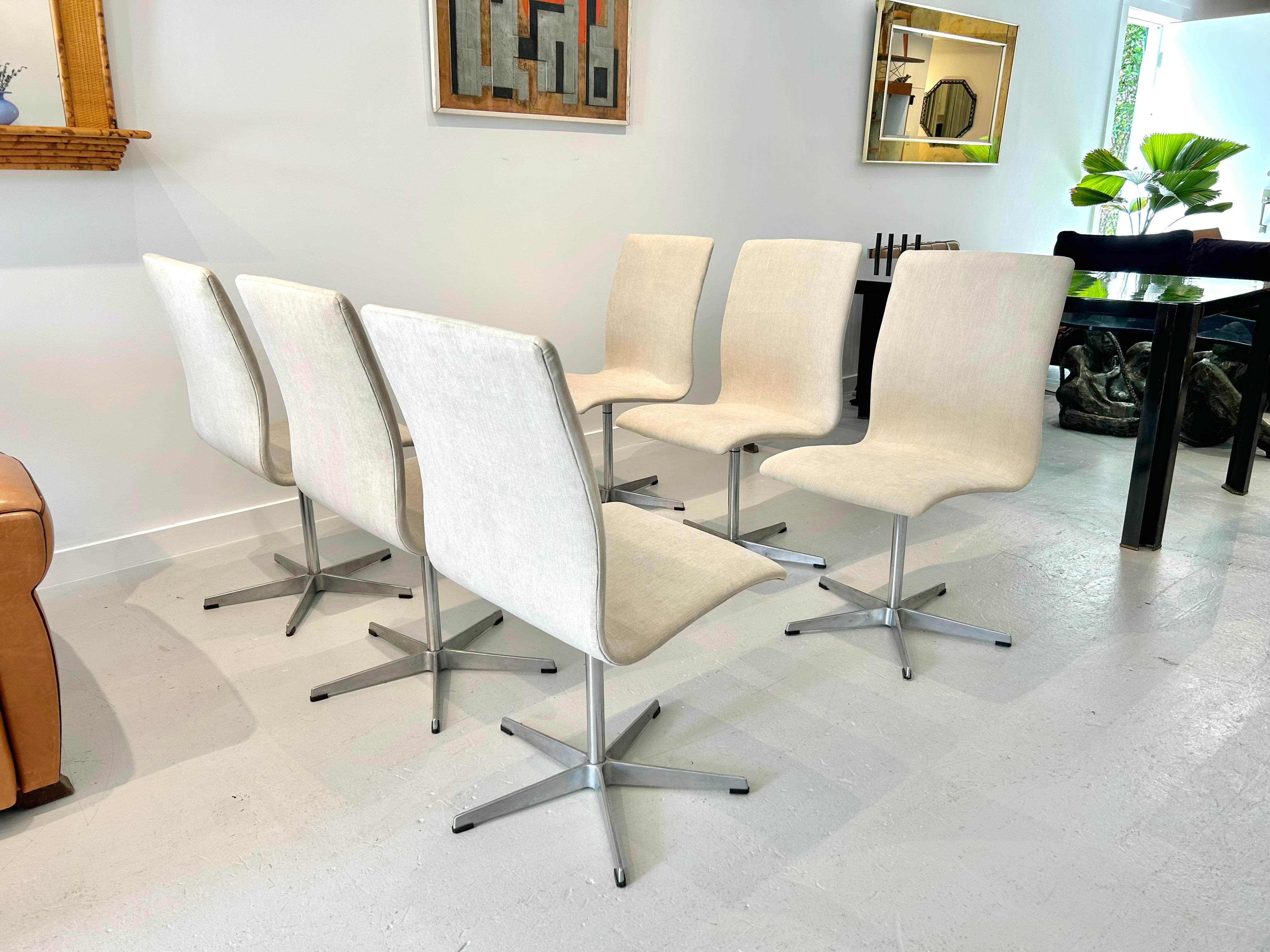 Sechs Oxford-Stühle von Arne Jacobsen für Fritz Hansen im Angebot 11