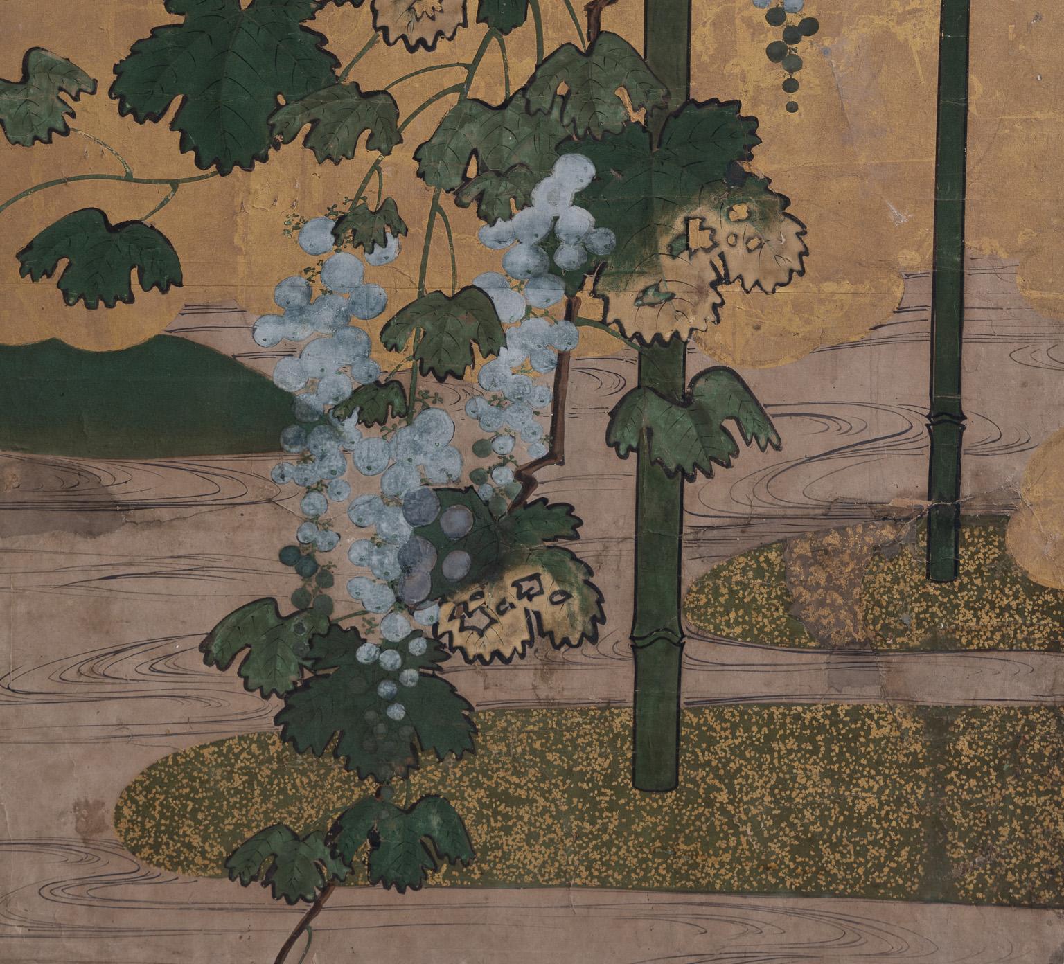 Six-Panel Japanese Folding Screen with Grapevine, Kanō School In Good Condition In Milano, IT