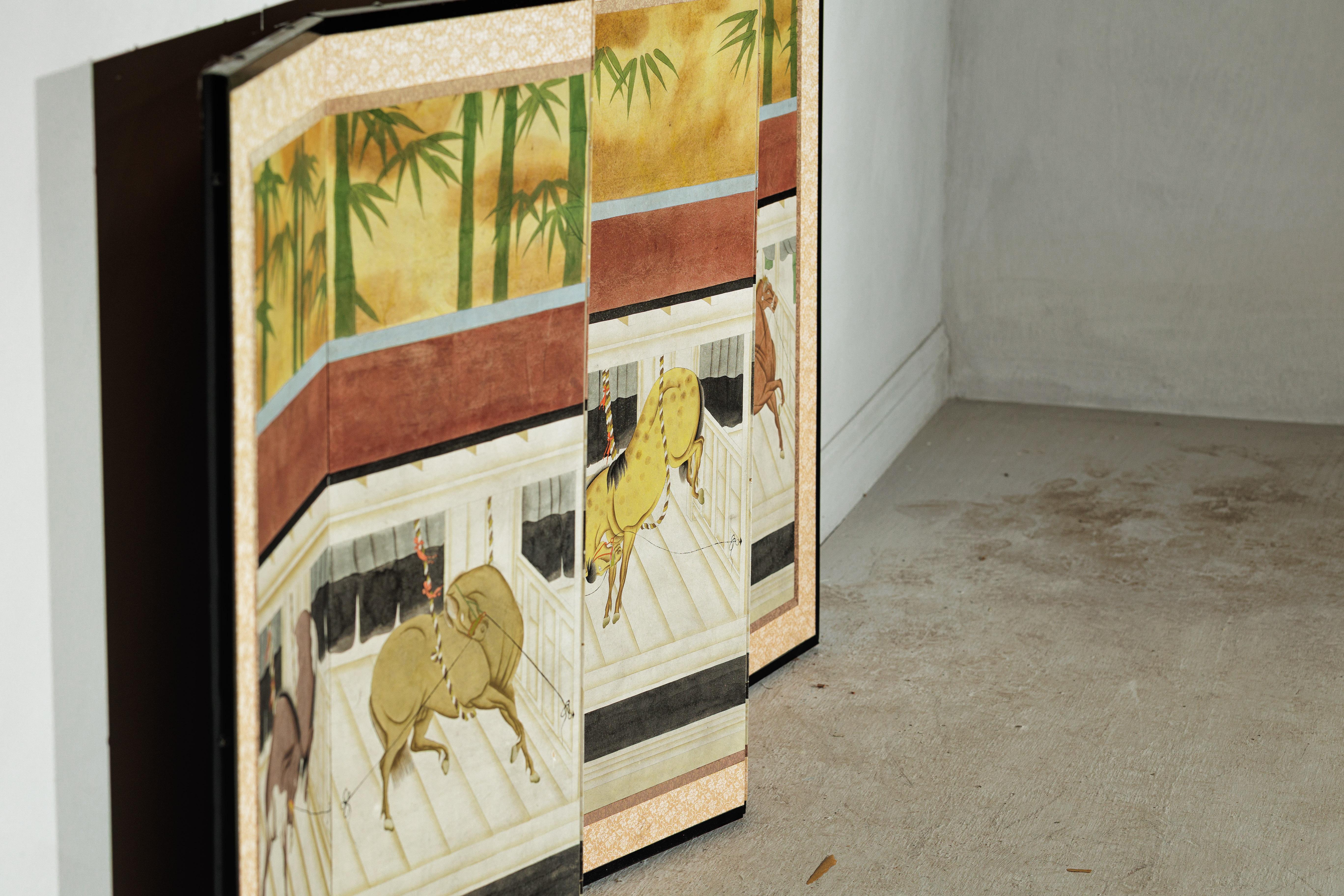 Six-Panel Japanese Inspired Screen with Horses in Stable with Bamboo Backdrop For Sale 13