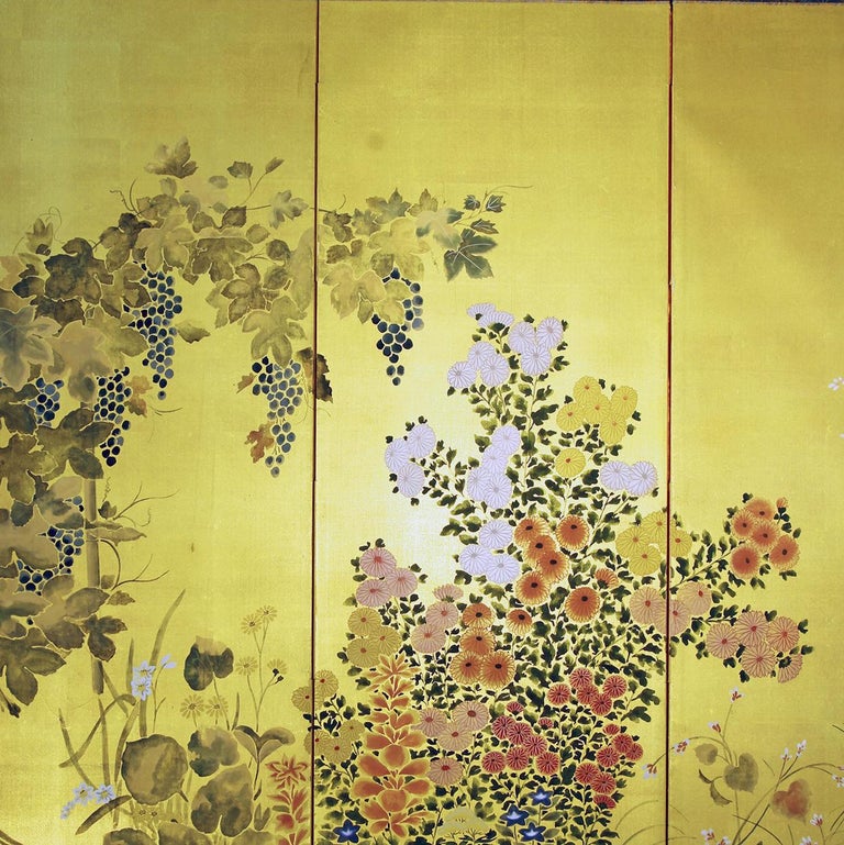 Six-Panel Japanese Screen on Golden Silk In Excellent Condition In Brescia, IT