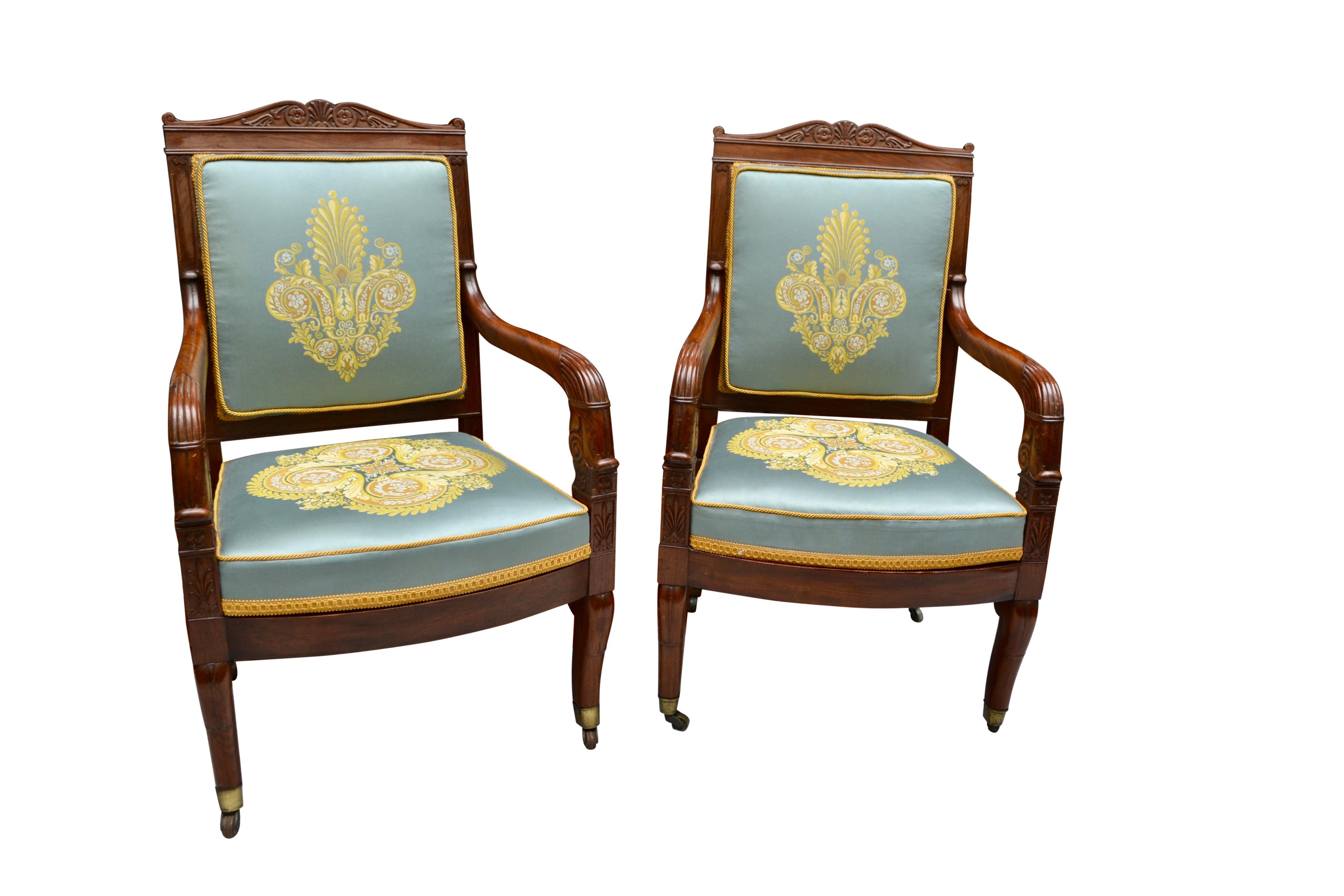 Carved Pair of French Empire Mahogany Armchairs Attributed to Jean-Pierre Louis For Sale