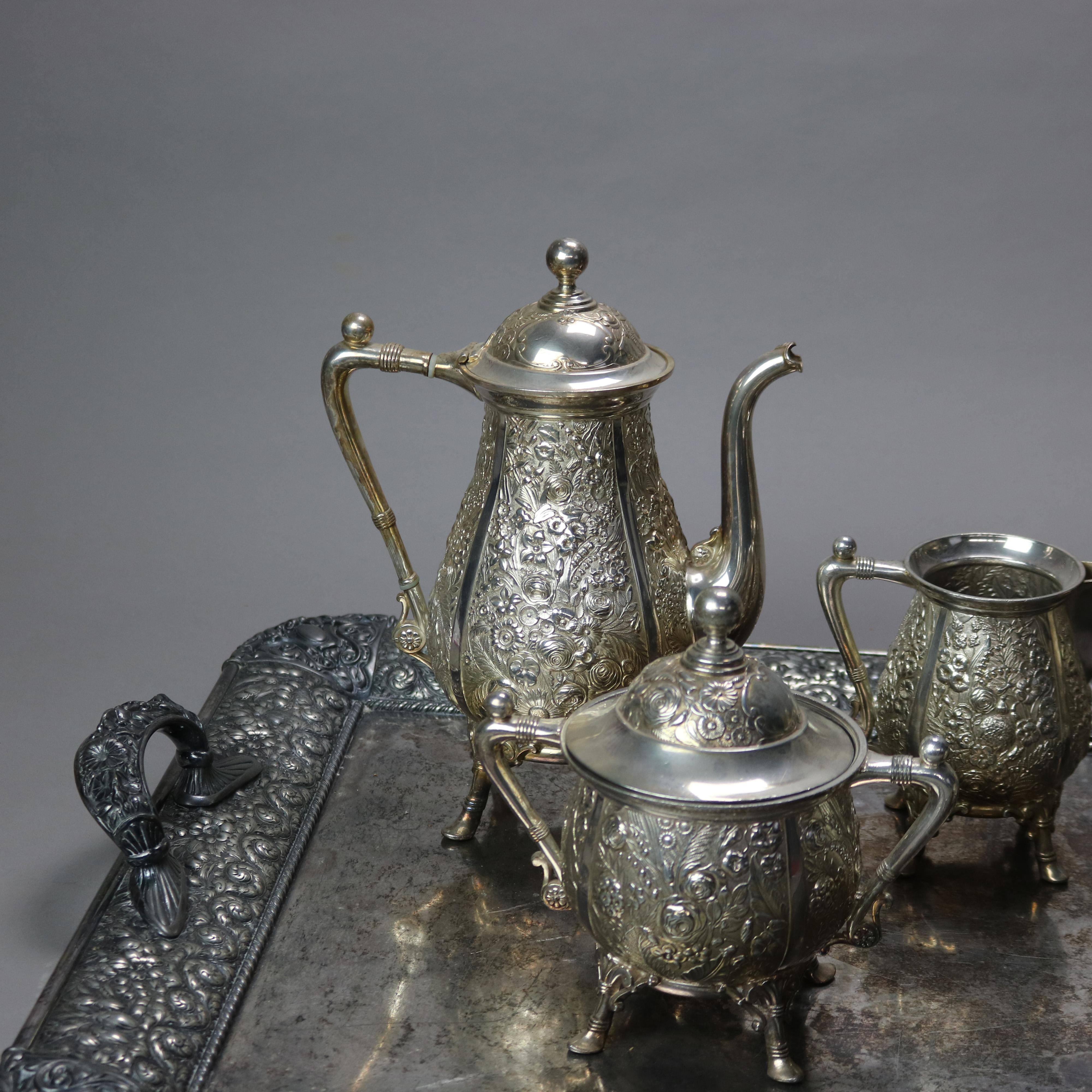 Placcato argento Set da tè antico in argento placcato floreale Repousse a sei pezzi C1890 in vendita