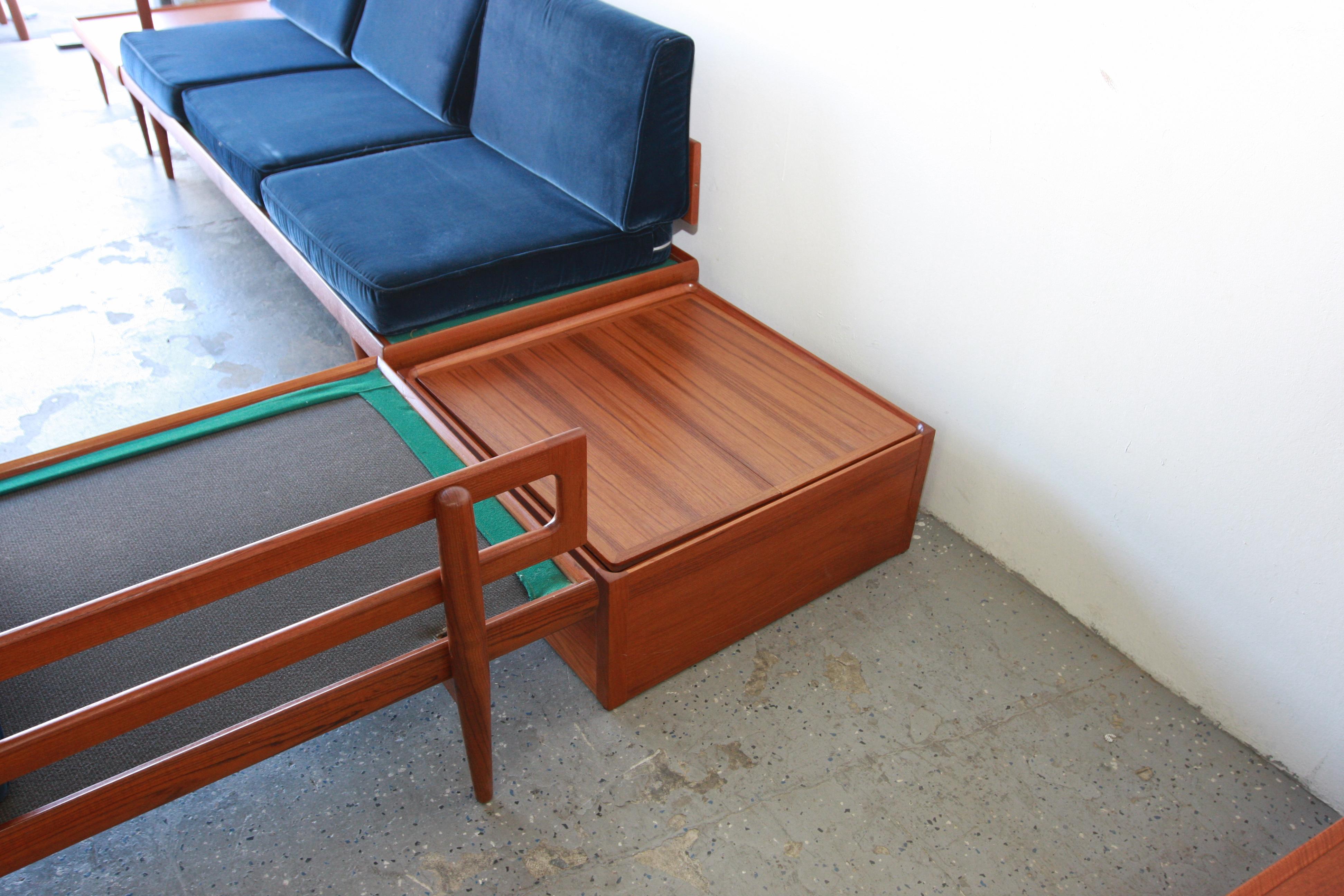 Six Piece Mid Century Danish Modern Sectional sofa by Hans Olsen For Bramin For Sale 11