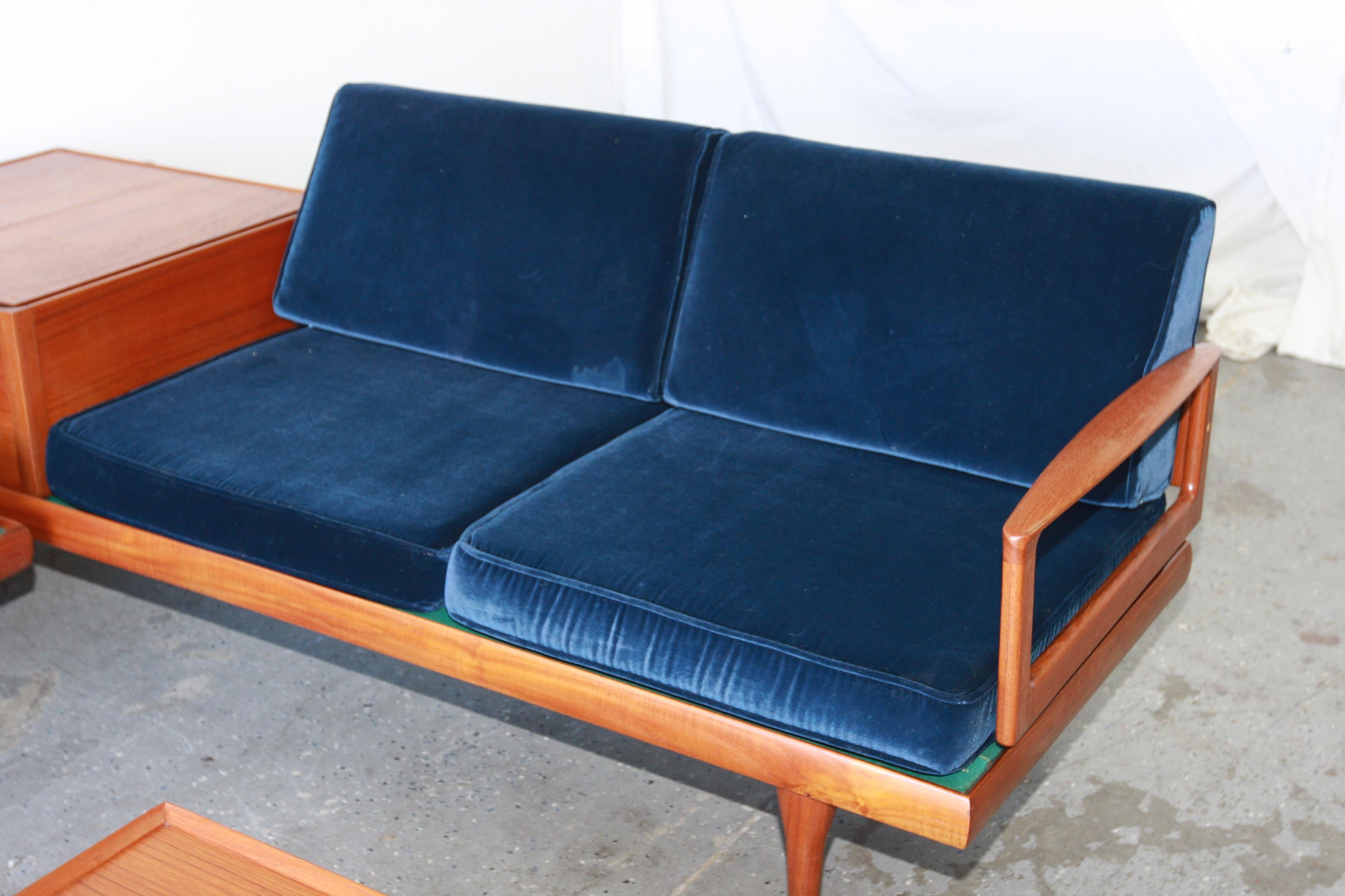 Six Piece Mid Century Danish Modern Sectional sofa by Hans Olsen For Bramin For Sale 12