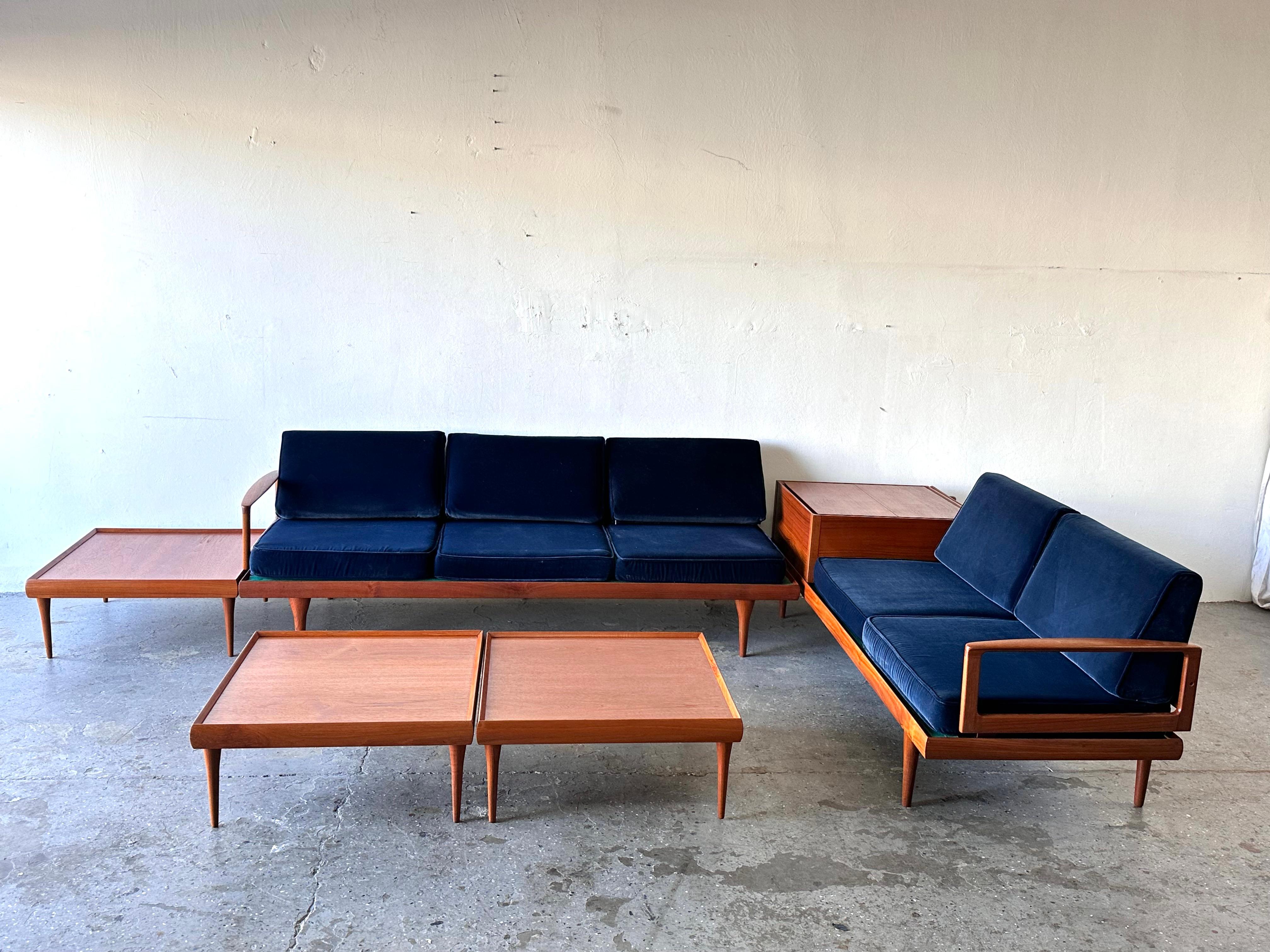 Six Piece Mid Century Danish Modern Sectional sofa by Hans Olsen For Bramin For Sale 14