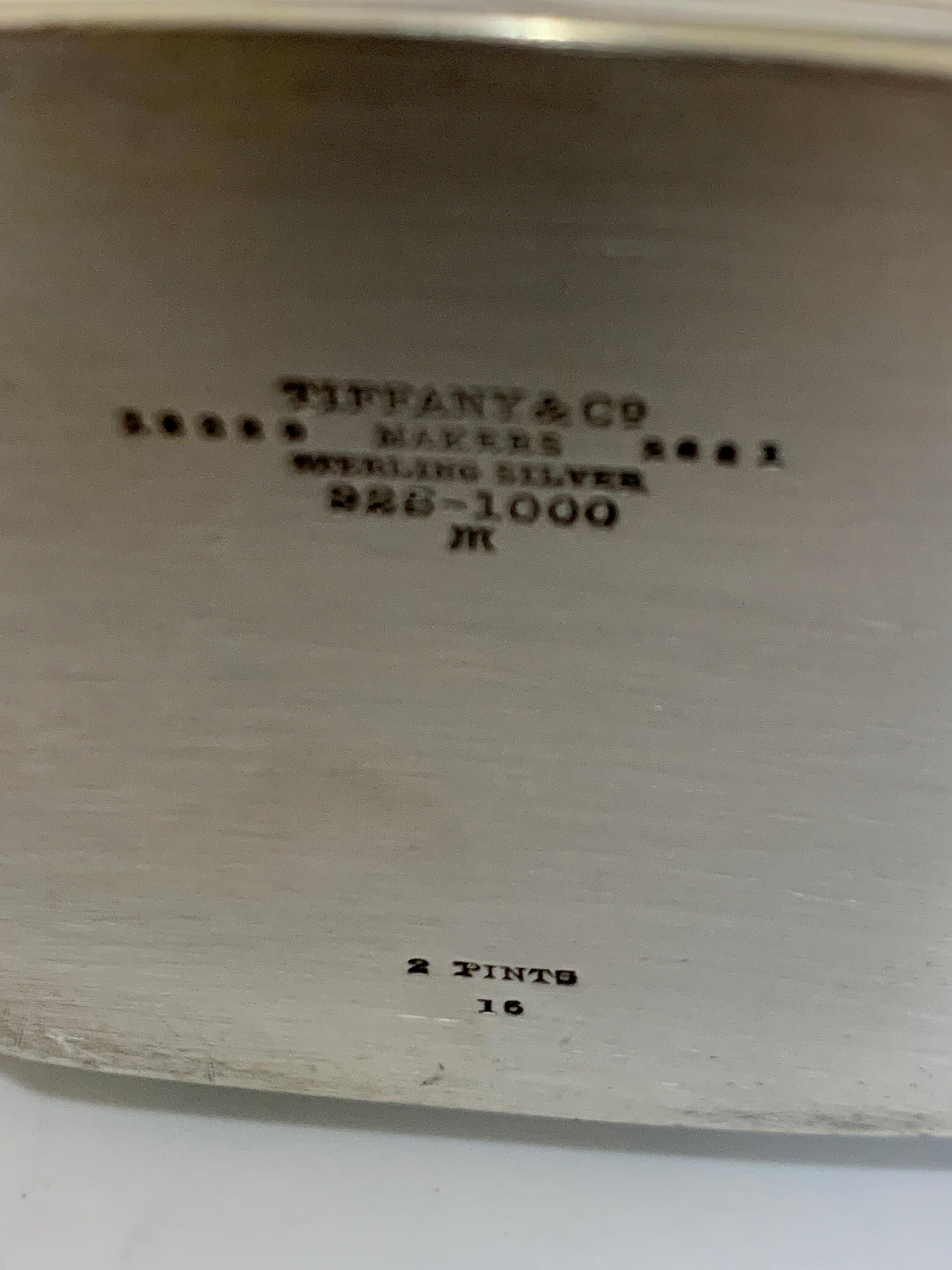 Six pièces Tiffany & Co. Bouilloire en argent sterling sur berceau avec plateau de service 7,3 kg en vente 10