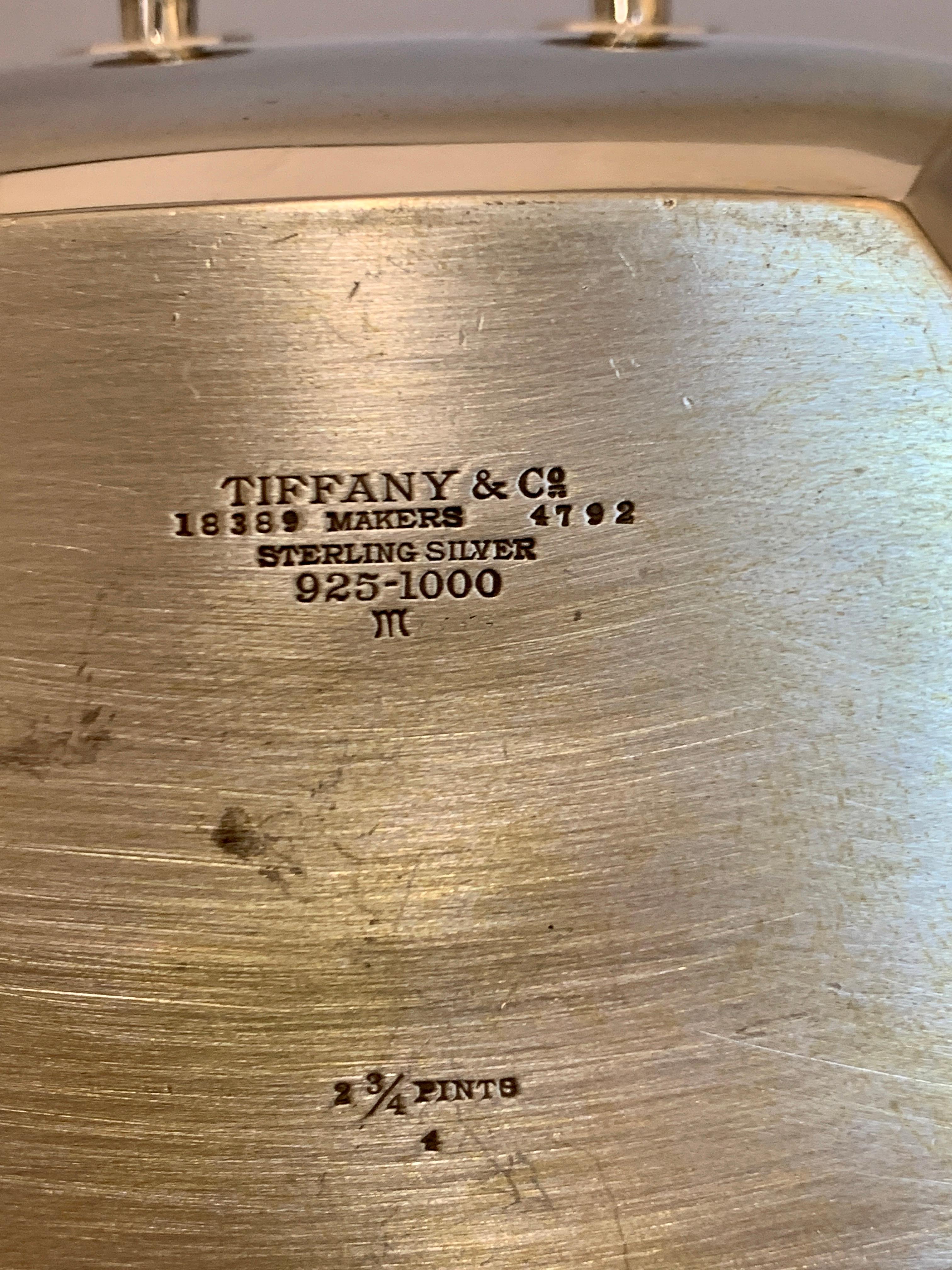 Six pièces Tiffany & Co. Bouilloire en argent sterling sur berceau avec plateau de service 7,3 kg en vente 5