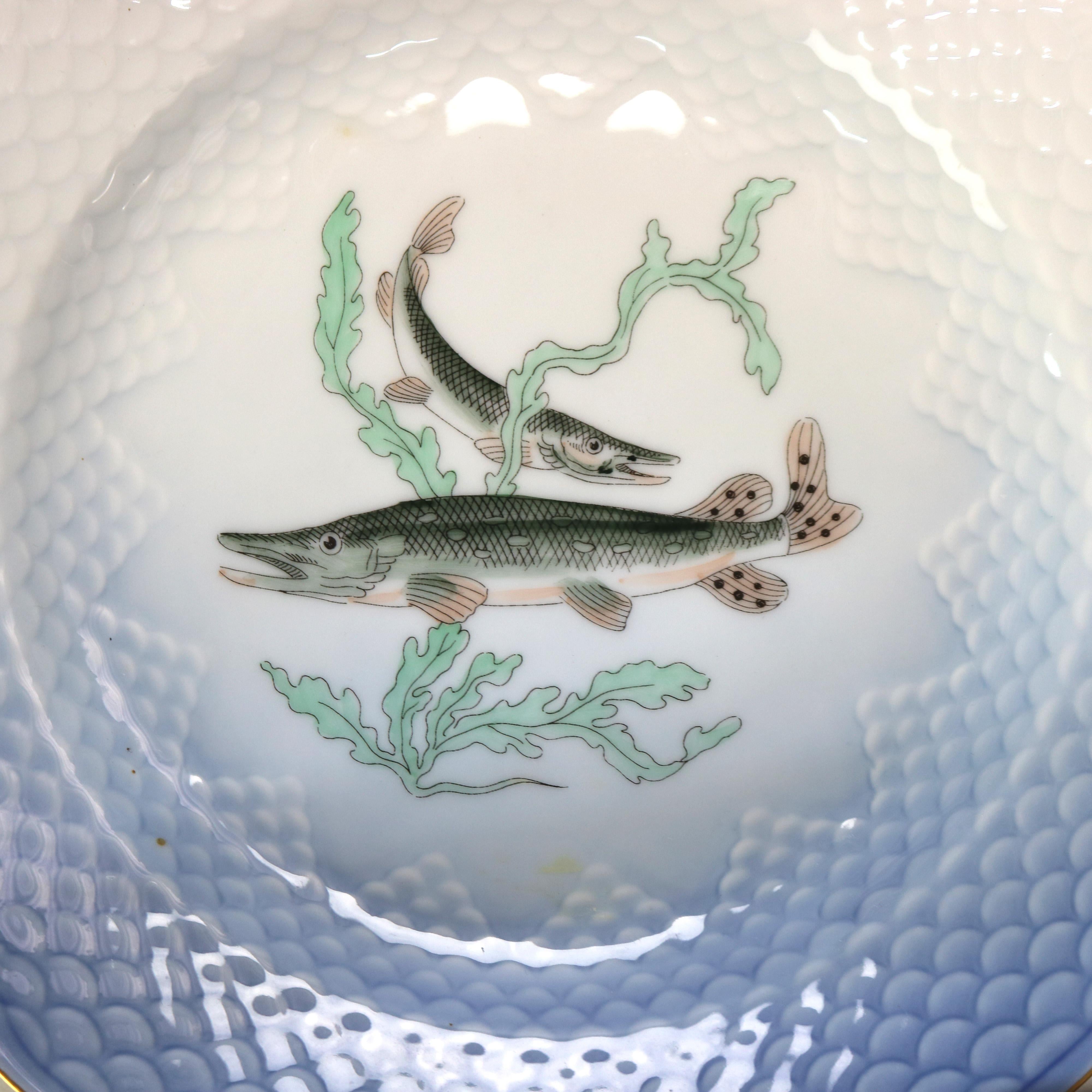 Six Pieces Anciennes assiettes en porcelaine Bing & Grondahl avec motif de poisson C1920 en vente 4