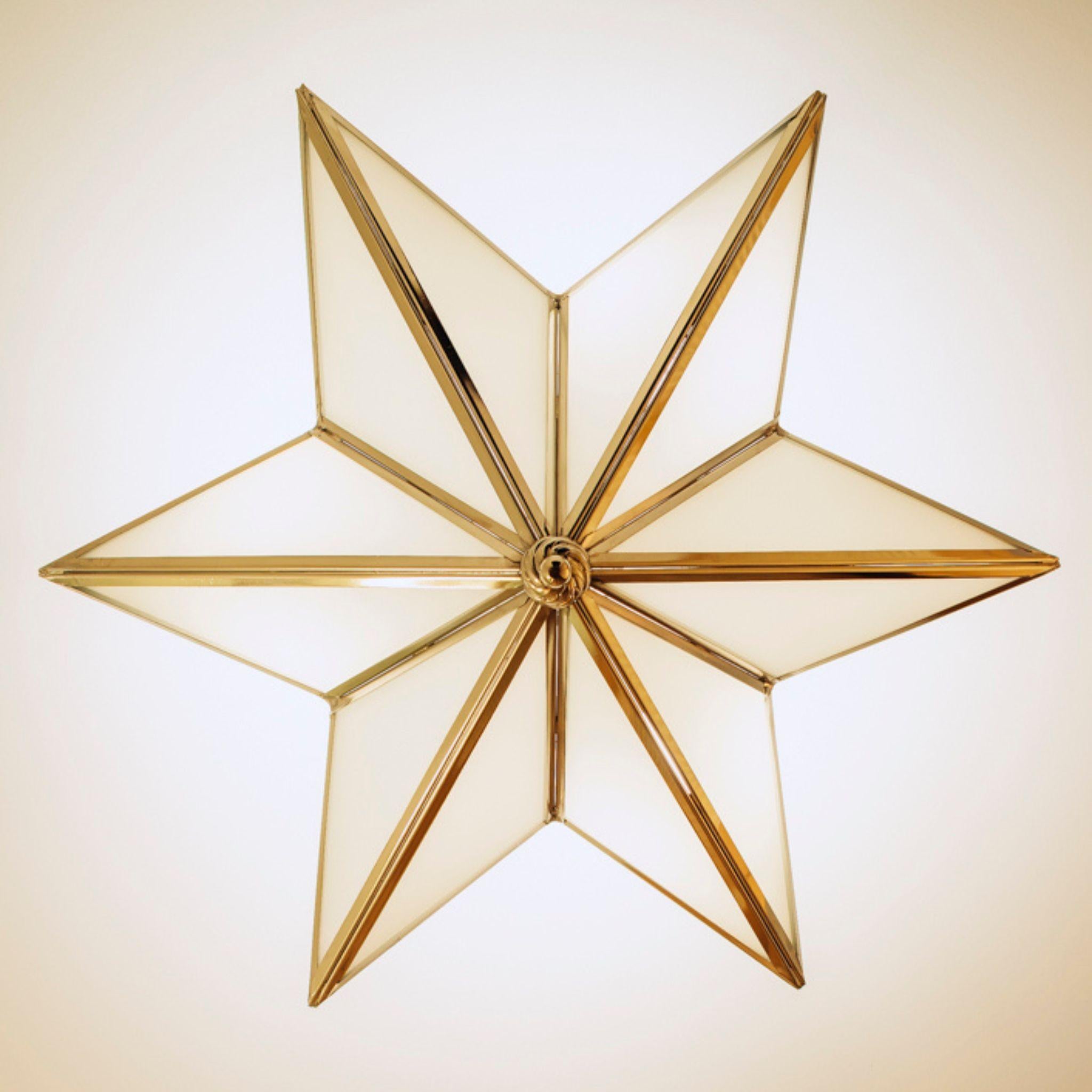 Six Pointed Star Suspension with Brass Structure and Glass In New Condition For Sale In Firenze, FI