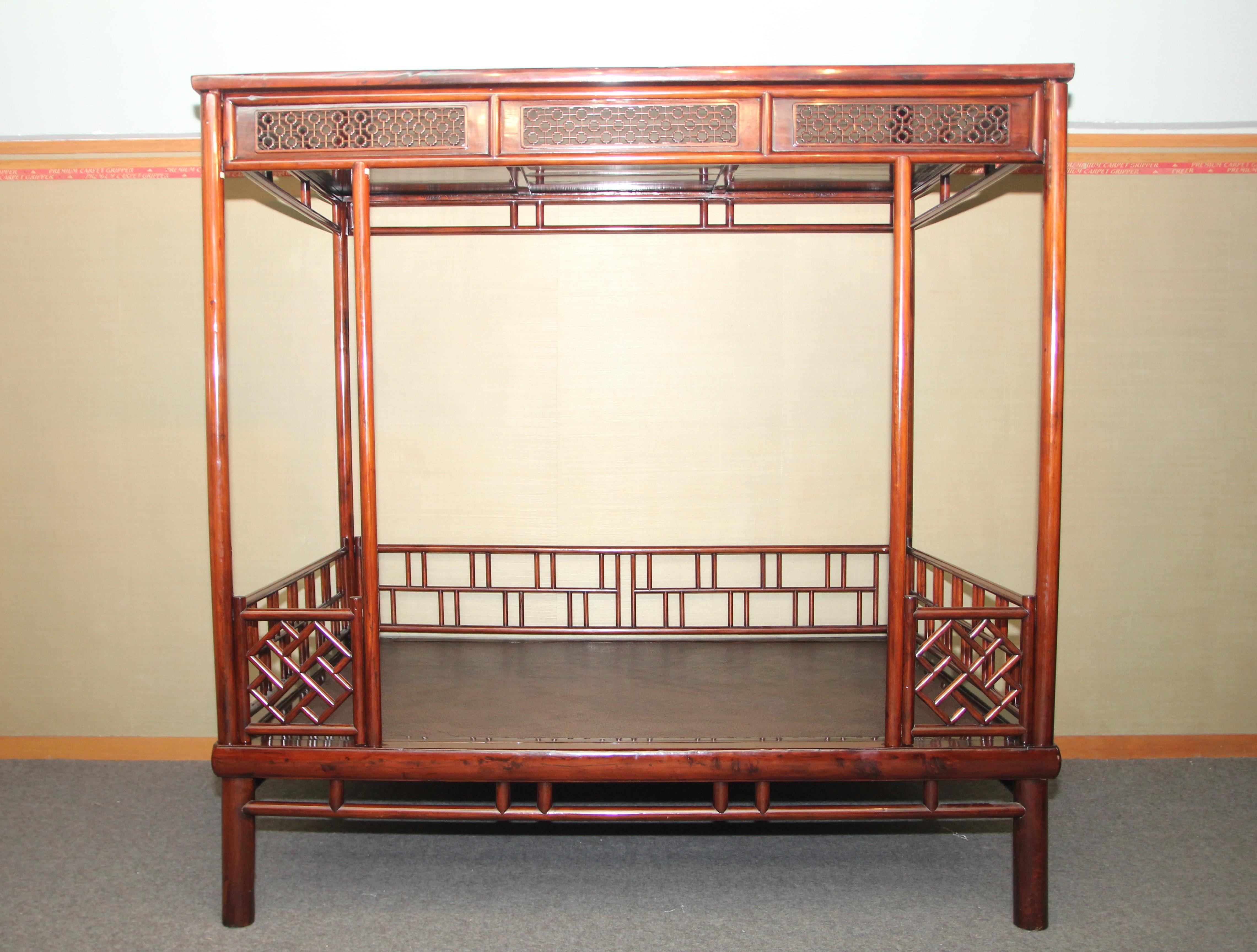 Wood Six Posted Canopy Bed with Carved Fretwork Railings circa 1800 Suzhou Double Bed For Sale