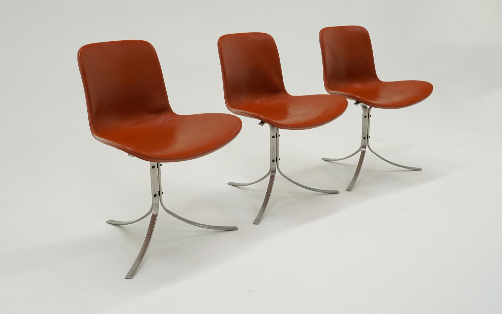 Sechs Poul Kjaerholm PK9 Stühle. Fritz Hansen. Edelstahl, cognacfarbenes Leder. Unterschrieben. (Dänisch) im Angebot