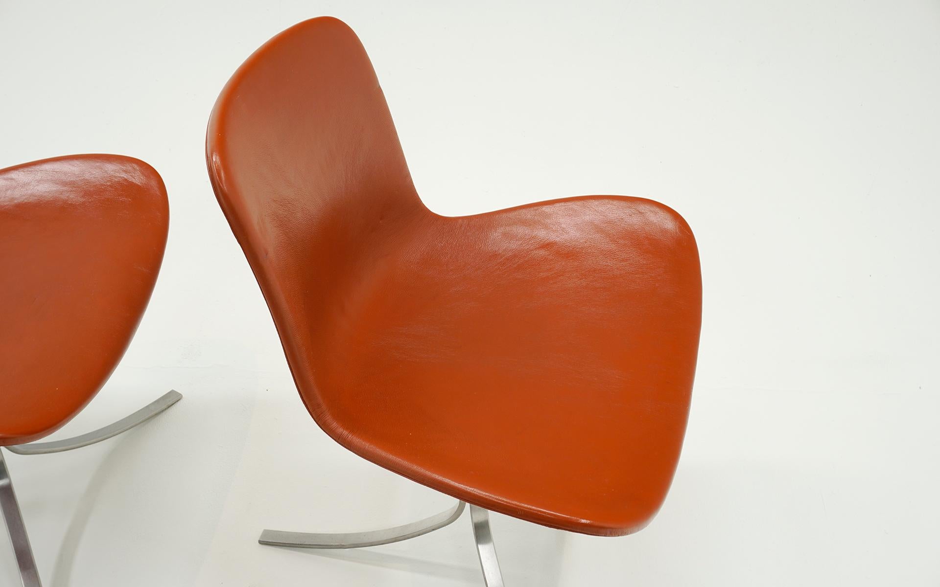 Sechs Poul Kjaerholm PK9 Stühle. Fritz Hansen. Edelstahl, cognacfarbenes Leder. Unterschrieben. im Angebot 2