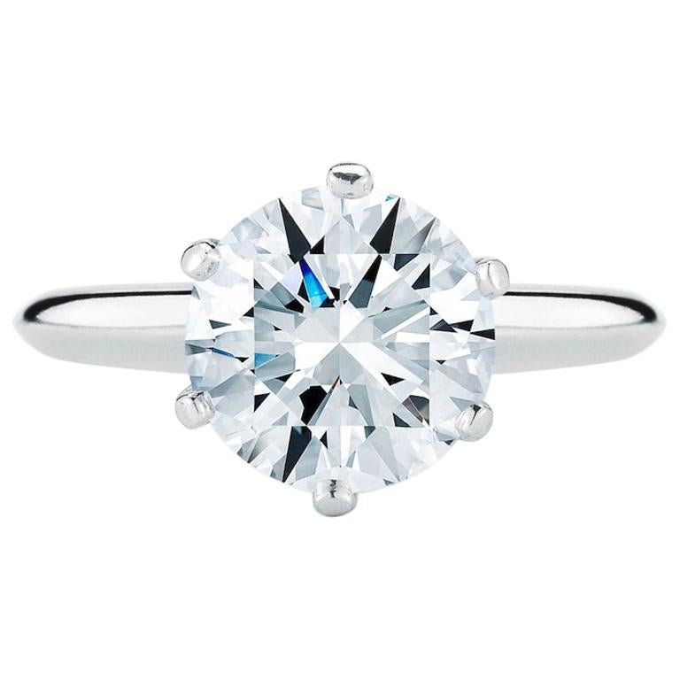 Six Prong Solitaire Round Cut Diamond Engagement Ring in Platinum 1.80cts J VS2 For Sale