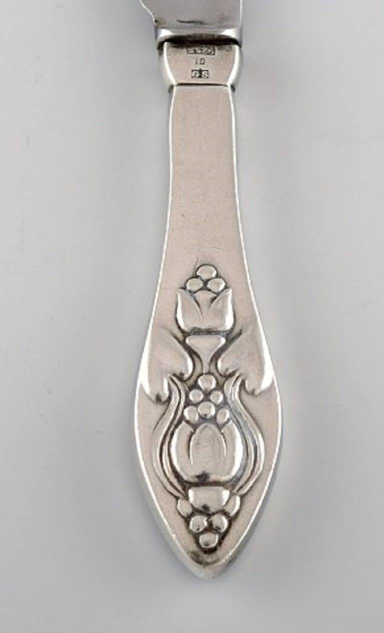 Art Nouveau Six Rare and Antique Georg Jensen Bell Lunch Knives, 1910s