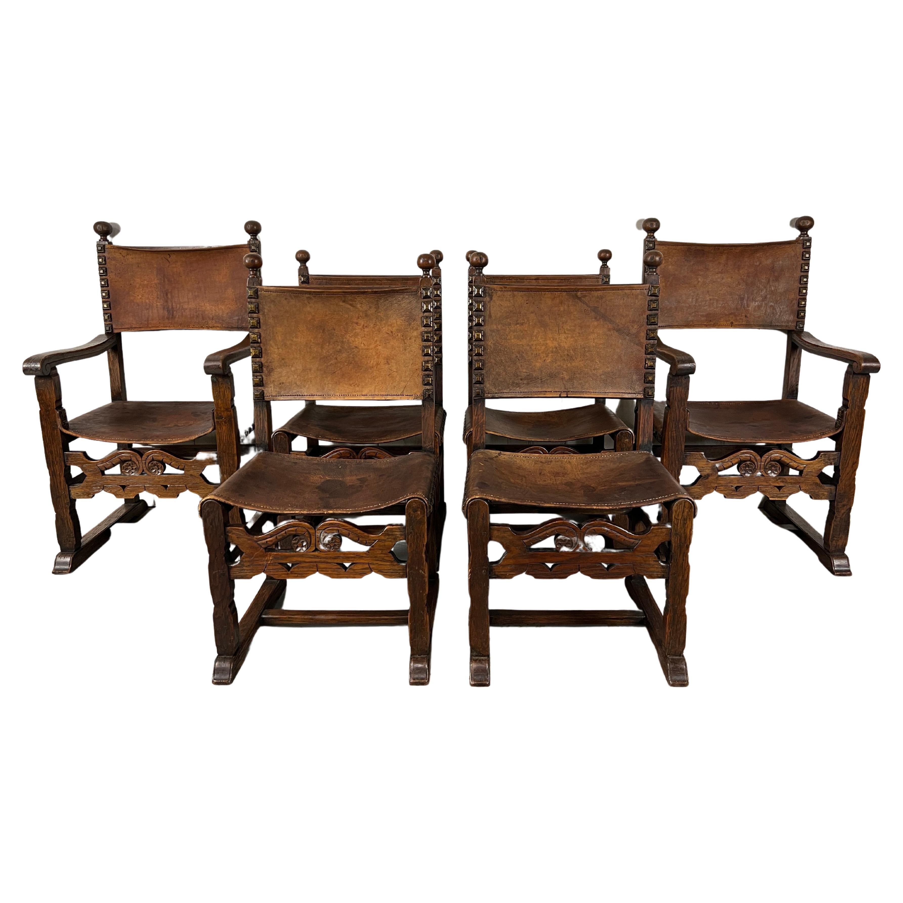Six fauteuils à bretelles en cuir de style Renaissance en vente