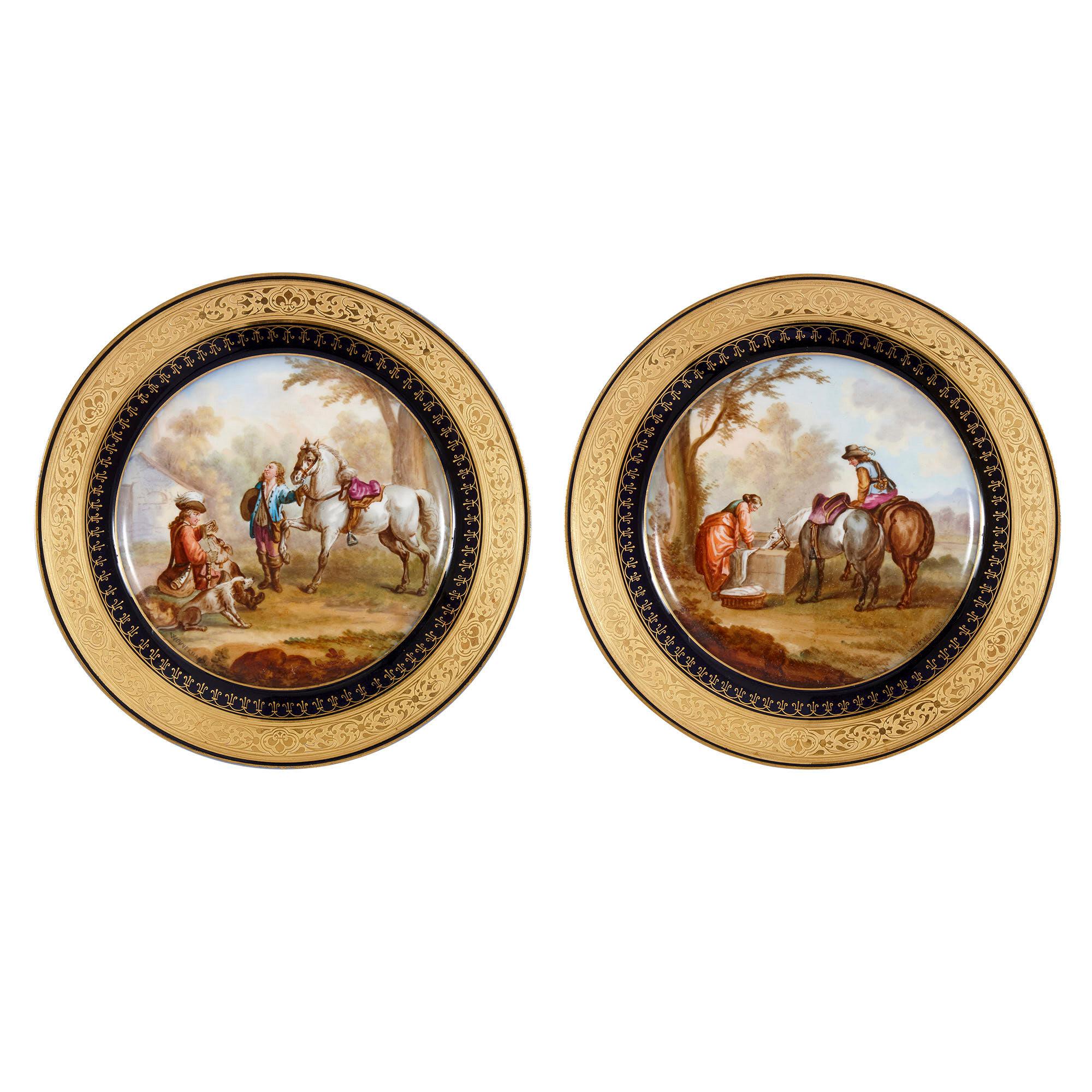 Français Six assiettes en porcelaine de style Rococo Sèvres en vente