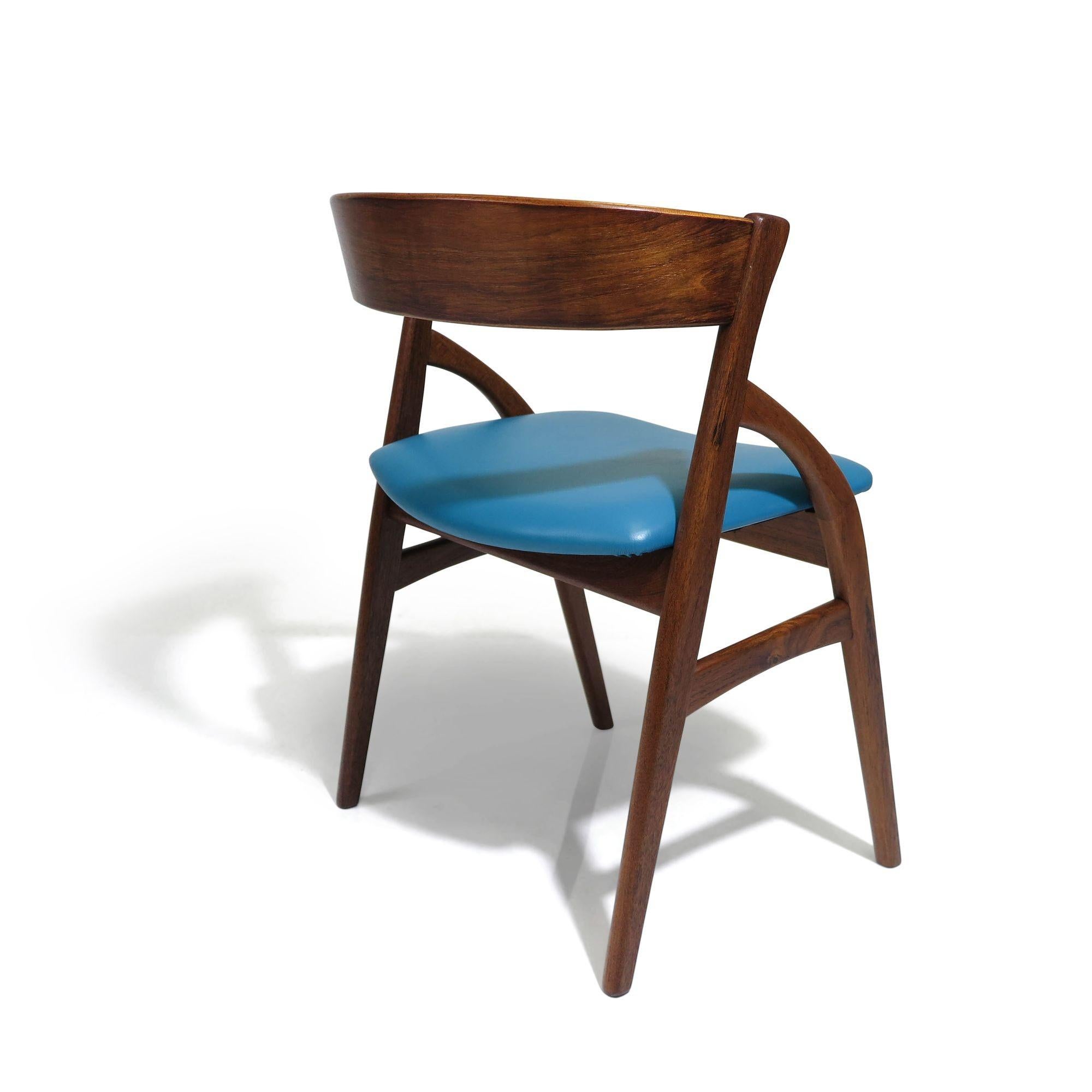 Six Rosewood Danish Dining Chairs in Blue Leather For Sale 1