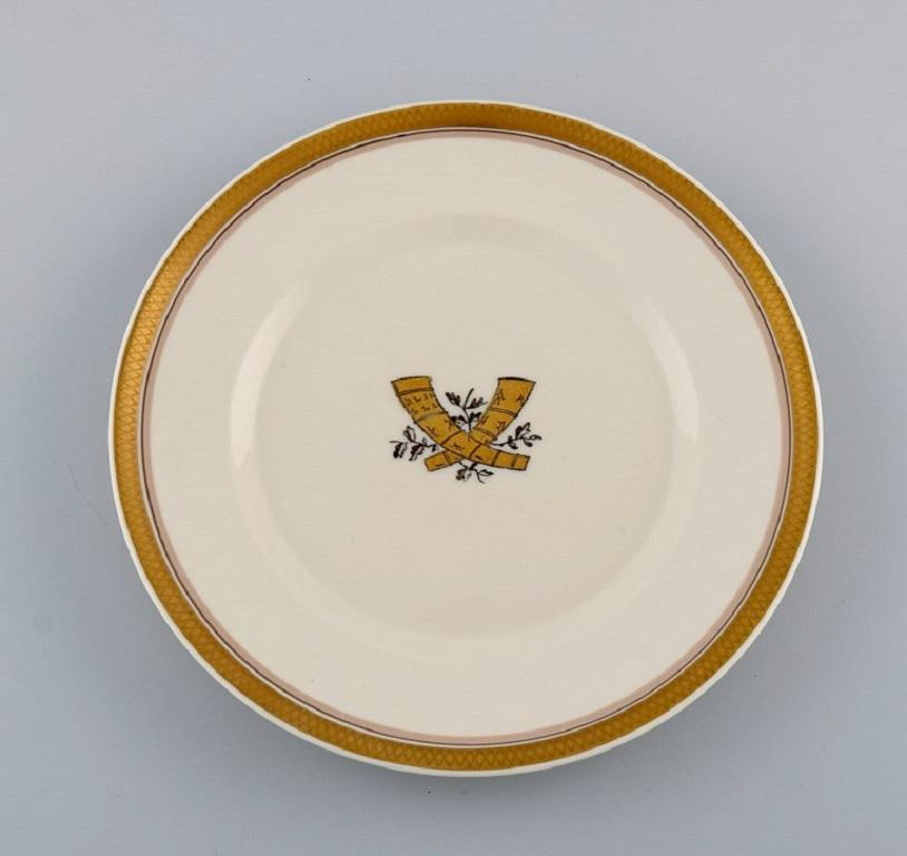 Six Royal Copenhagen Golden Horns porcelain plates. 1960s.
Diameter: 19 cm.
In excellent condition.
Stamped.
1st factory quality.