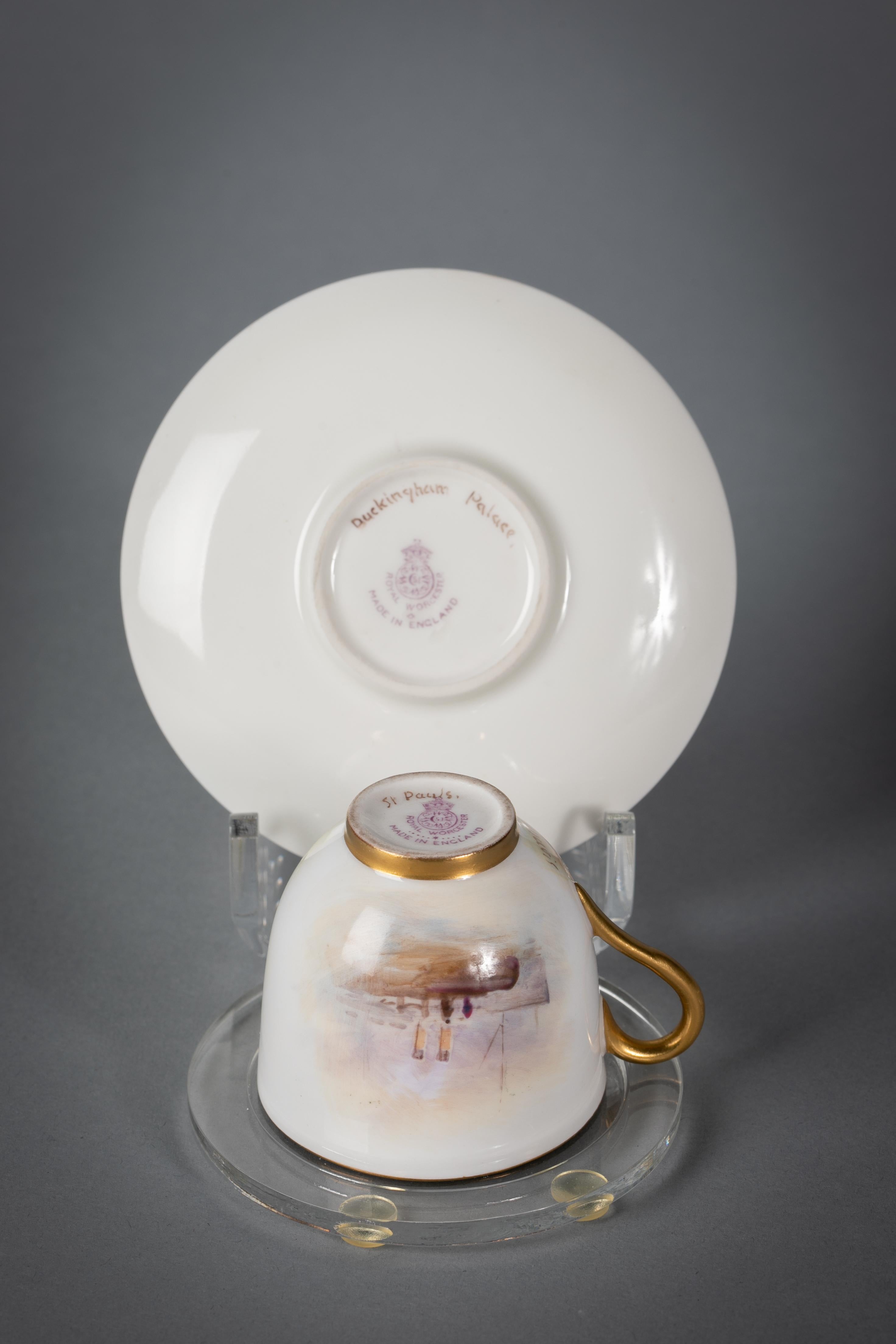 Sechs Royal Worcester Kaffeetassen und Untertassen, Harry A. Davis, um 1920 im Angebot 3