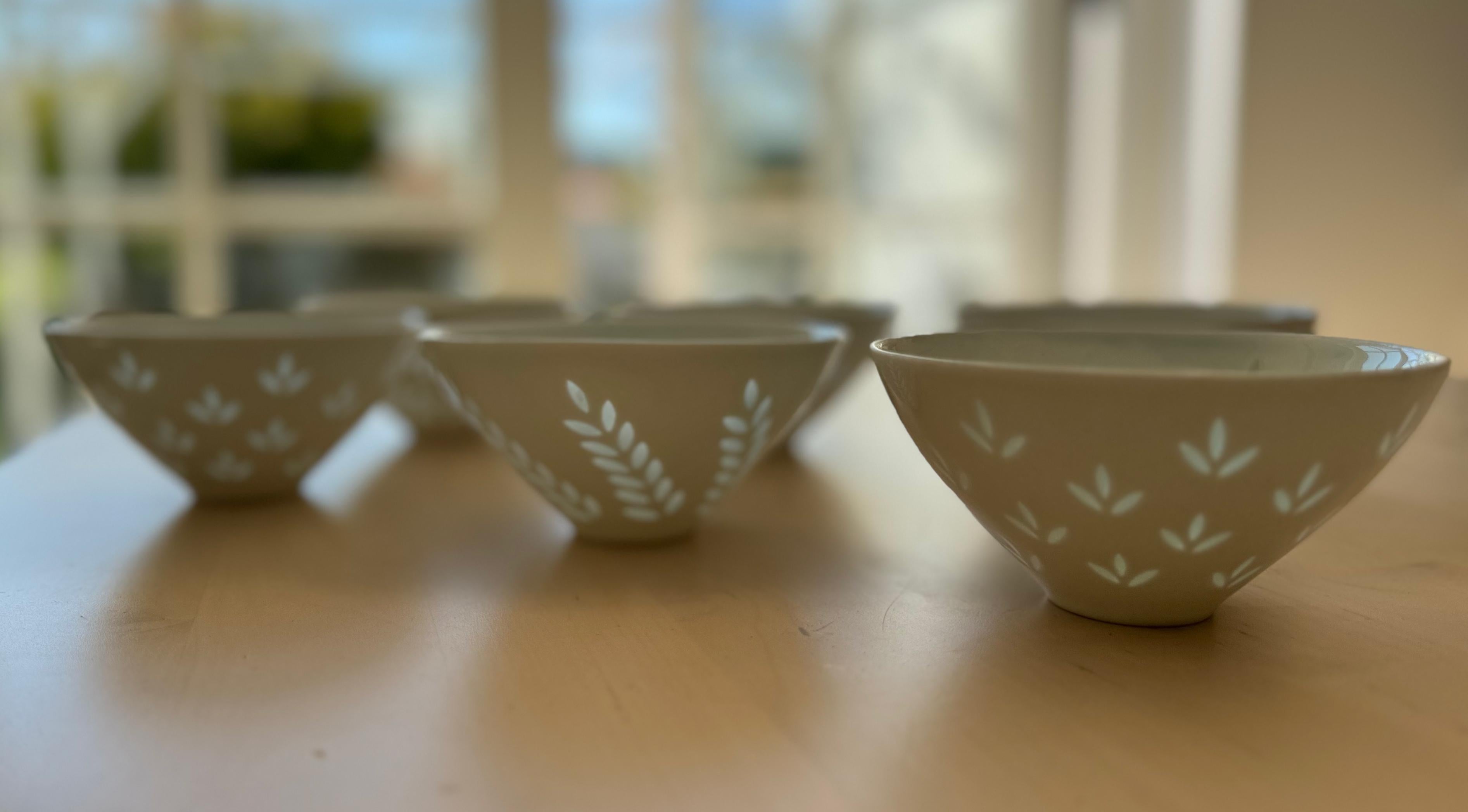 Swedish Six Scandinavian Modern Rice Grain Bowls by Friedl Holzer-Kjellberg, Arabia