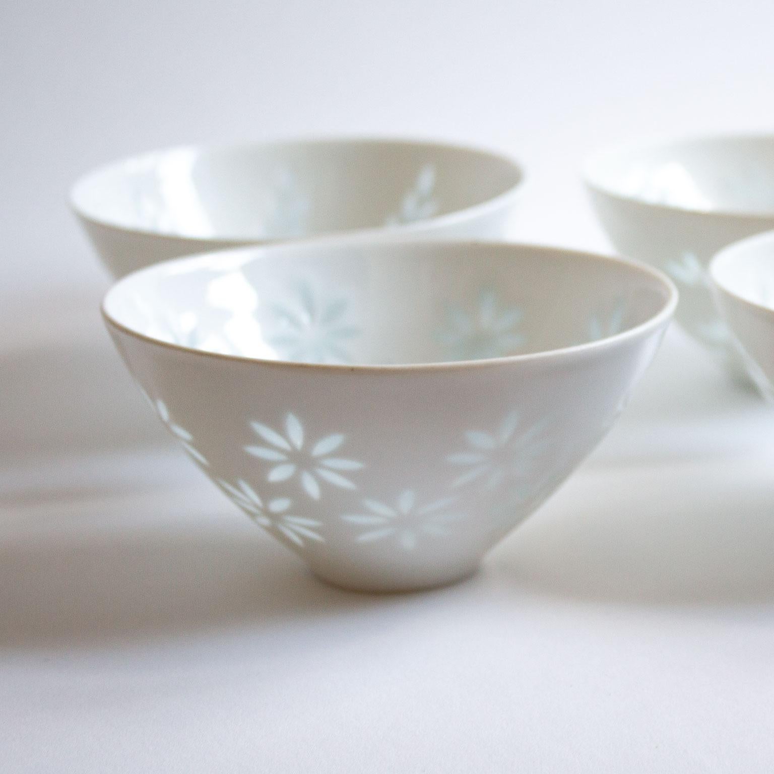 Eight Scandinavian Modern Rice Grain Bowls by Friedl Holzer-Kjellberg, Arabia For Sale 2